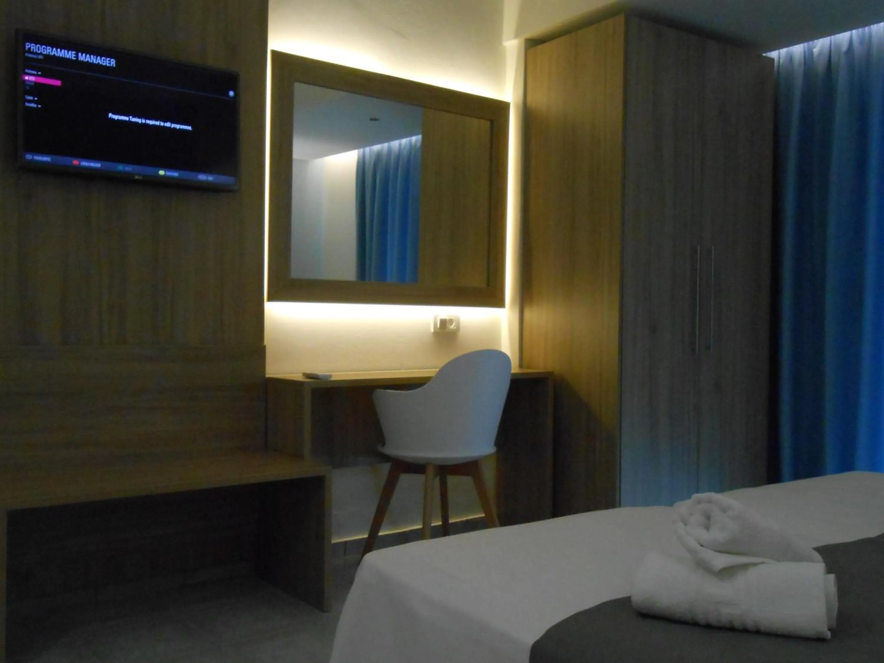 TV and multimedia, Bed in Aristo Apts