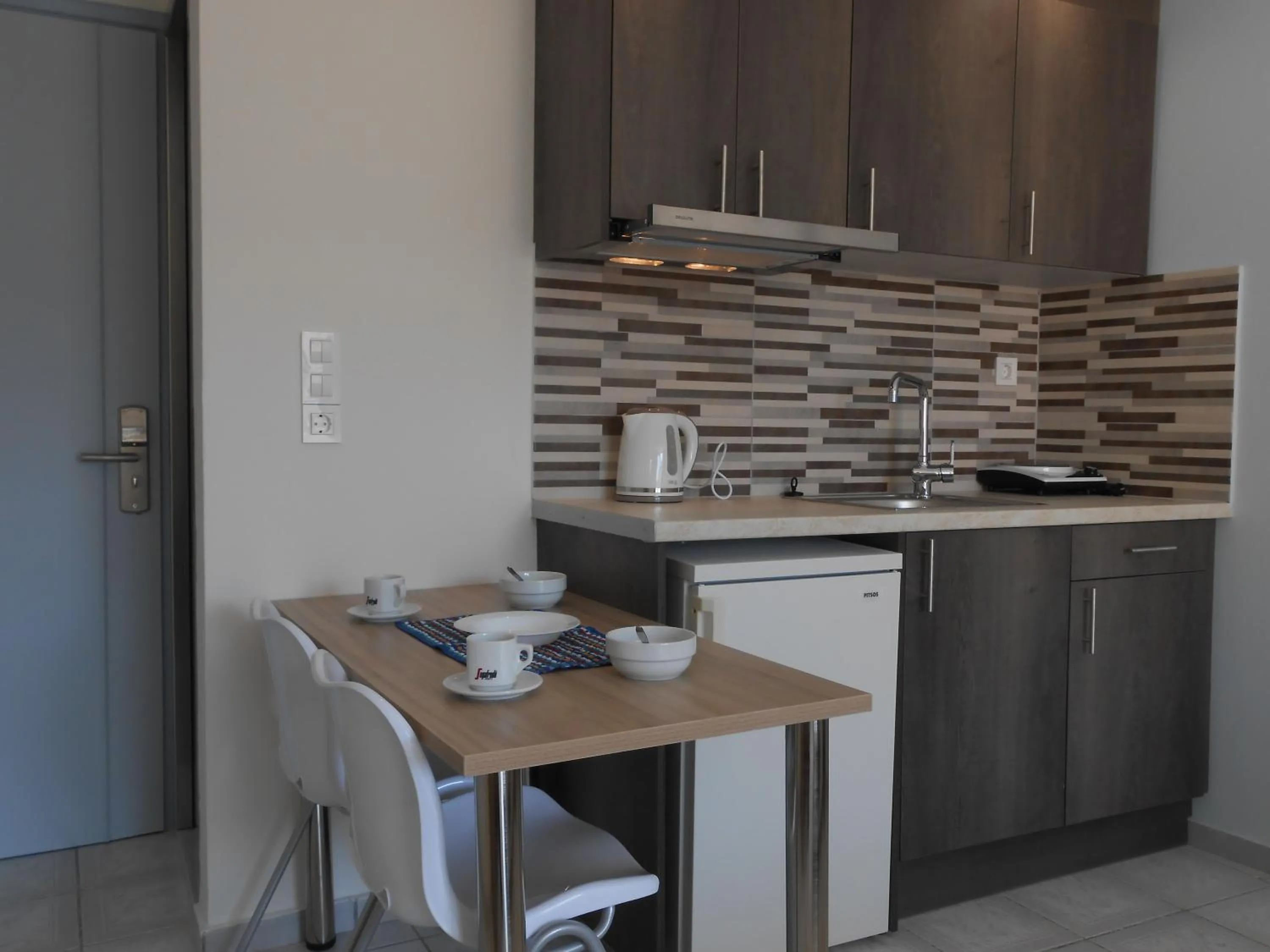Kitchen or kitchenette in Aristo Apts