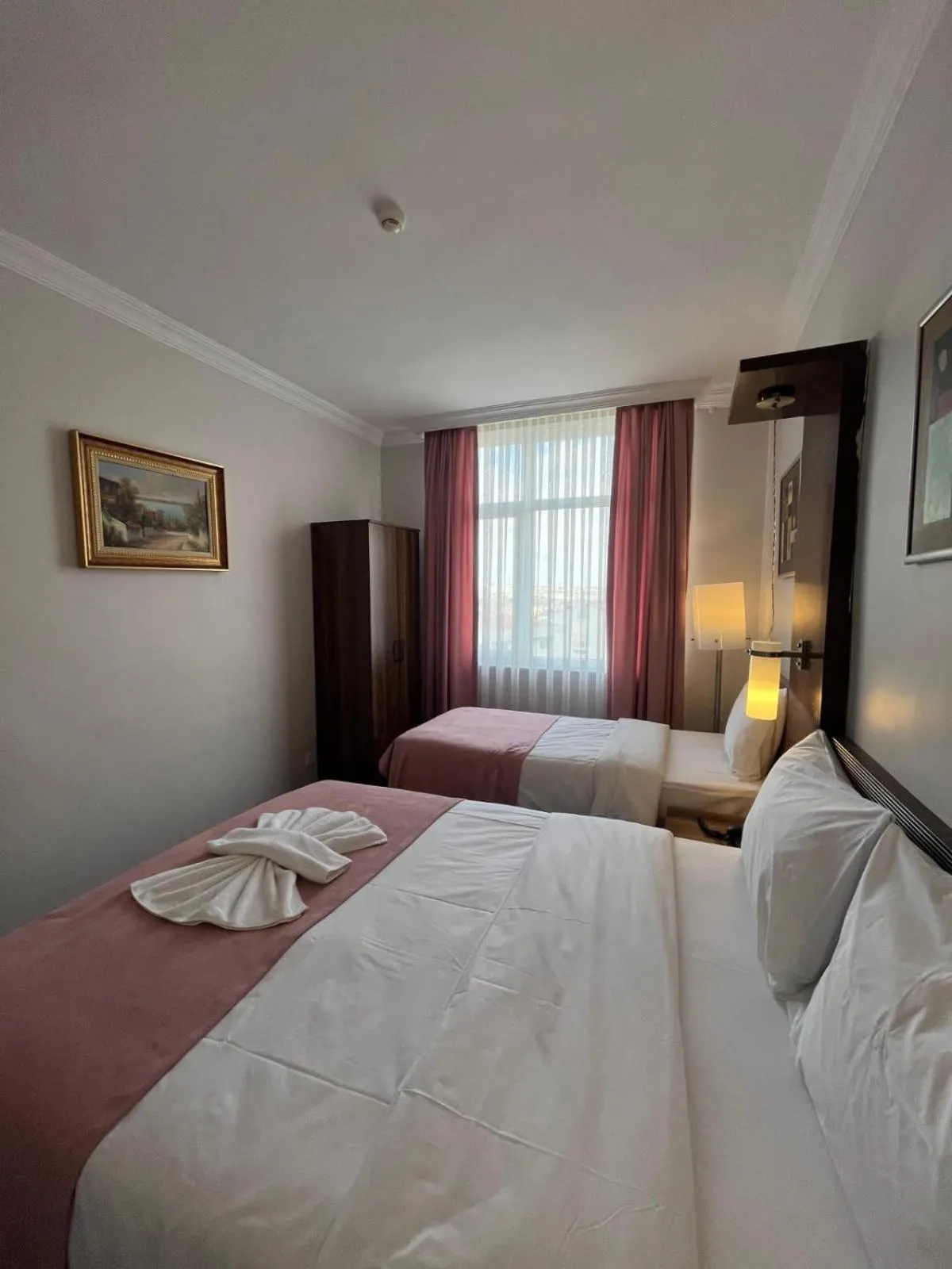 Bedroom, Bed in Hotel Topkapı