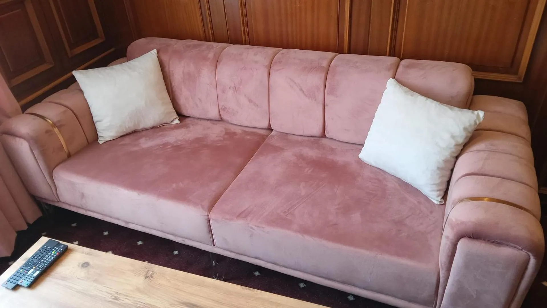 Seating area in Hotel Topkapı