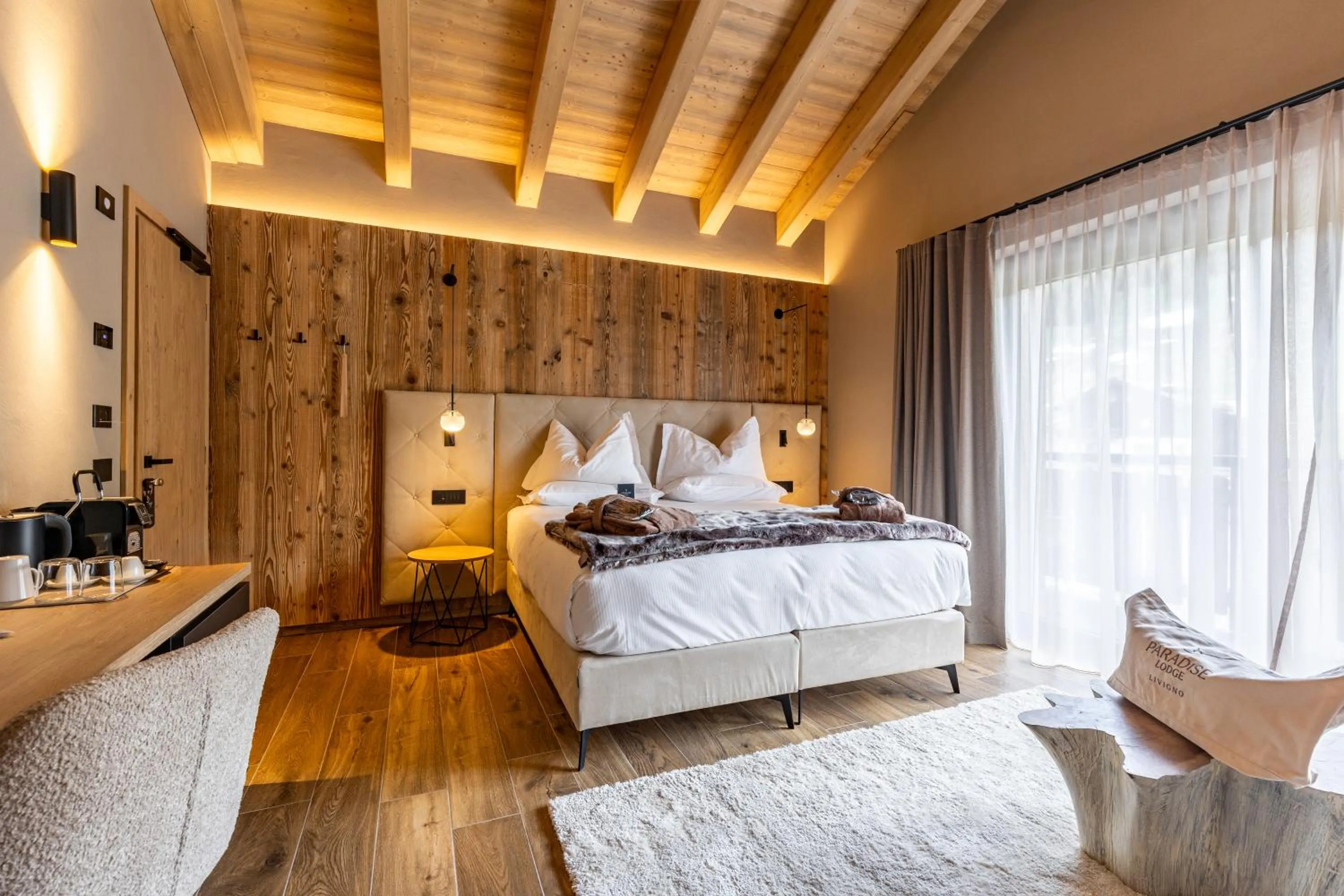 Bed in Paradise Lodge