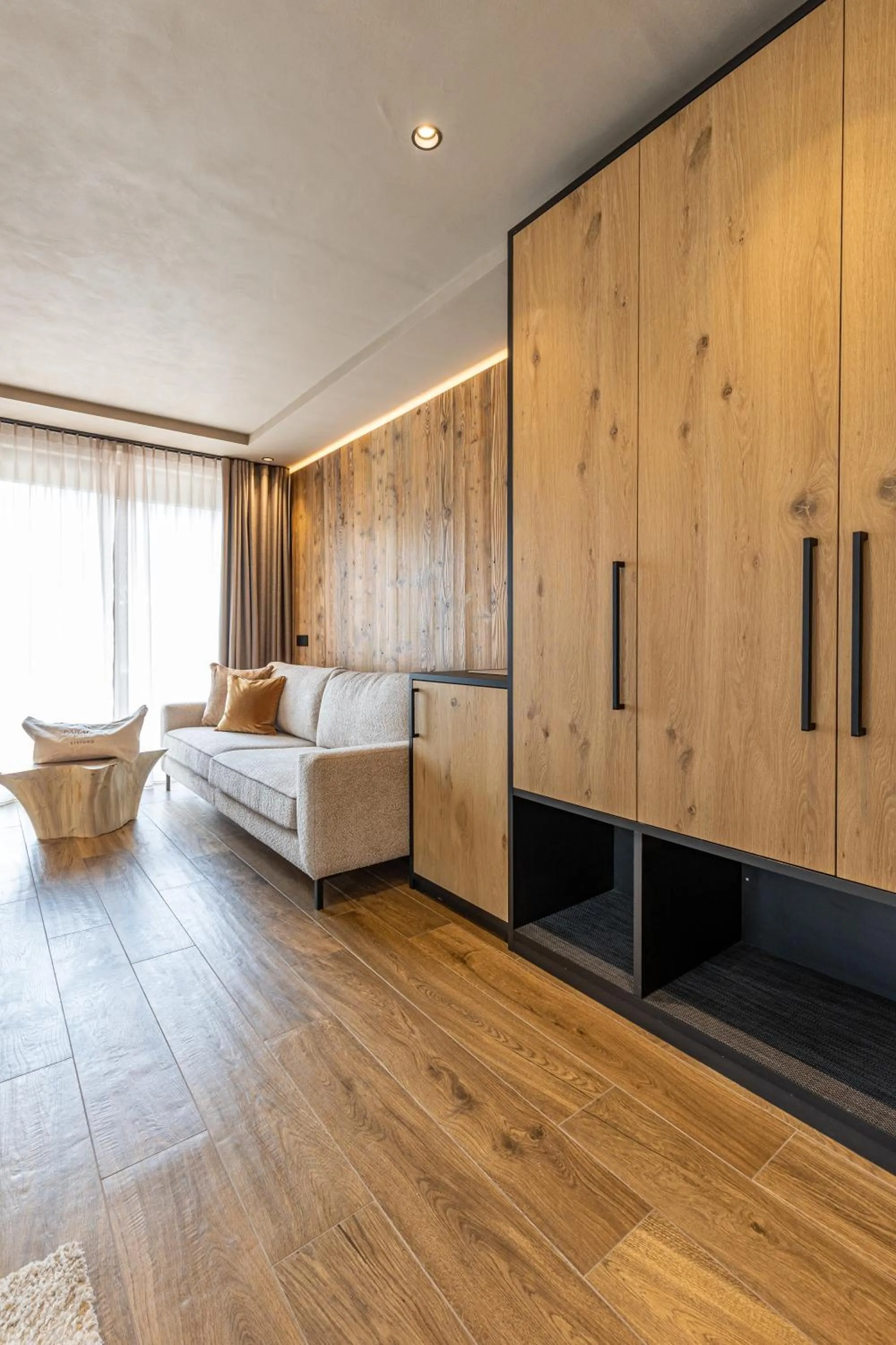 Living room, Bed in Paradise Lodge