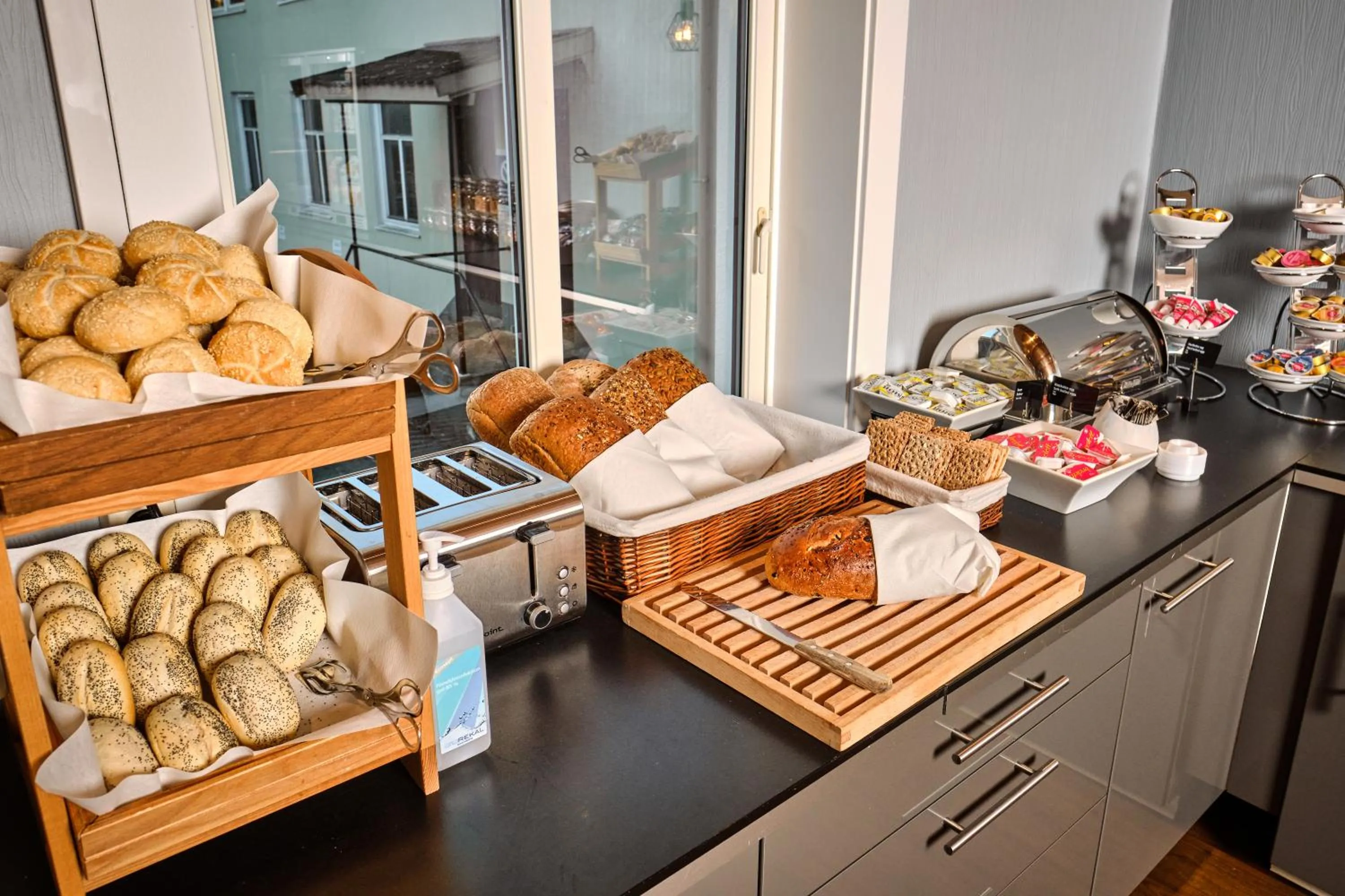 Breakfast in Moss Hotel & Apartments