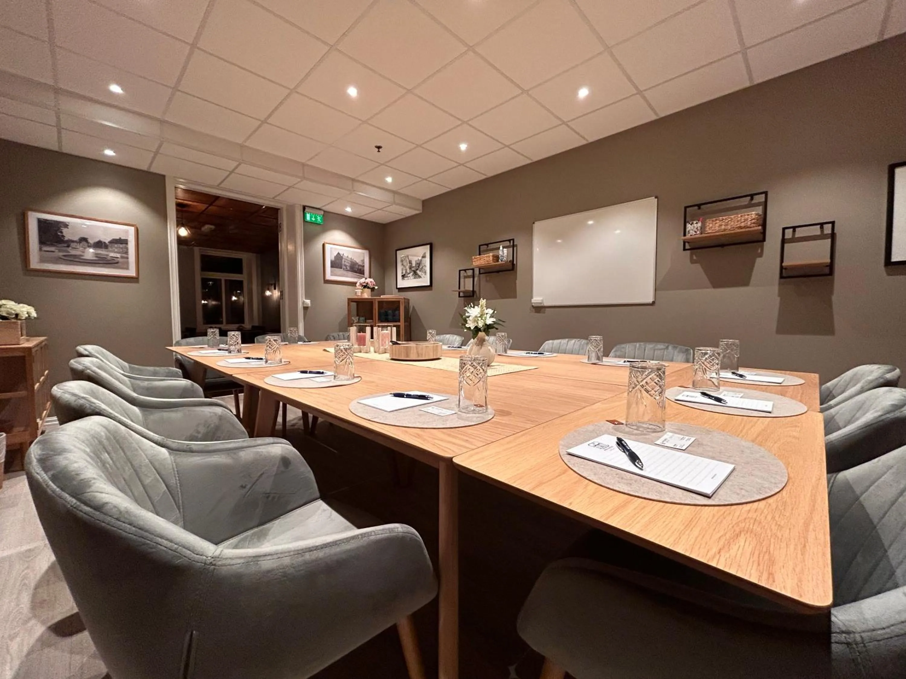 Meeting/conference room in Moss Hotel & Apartments