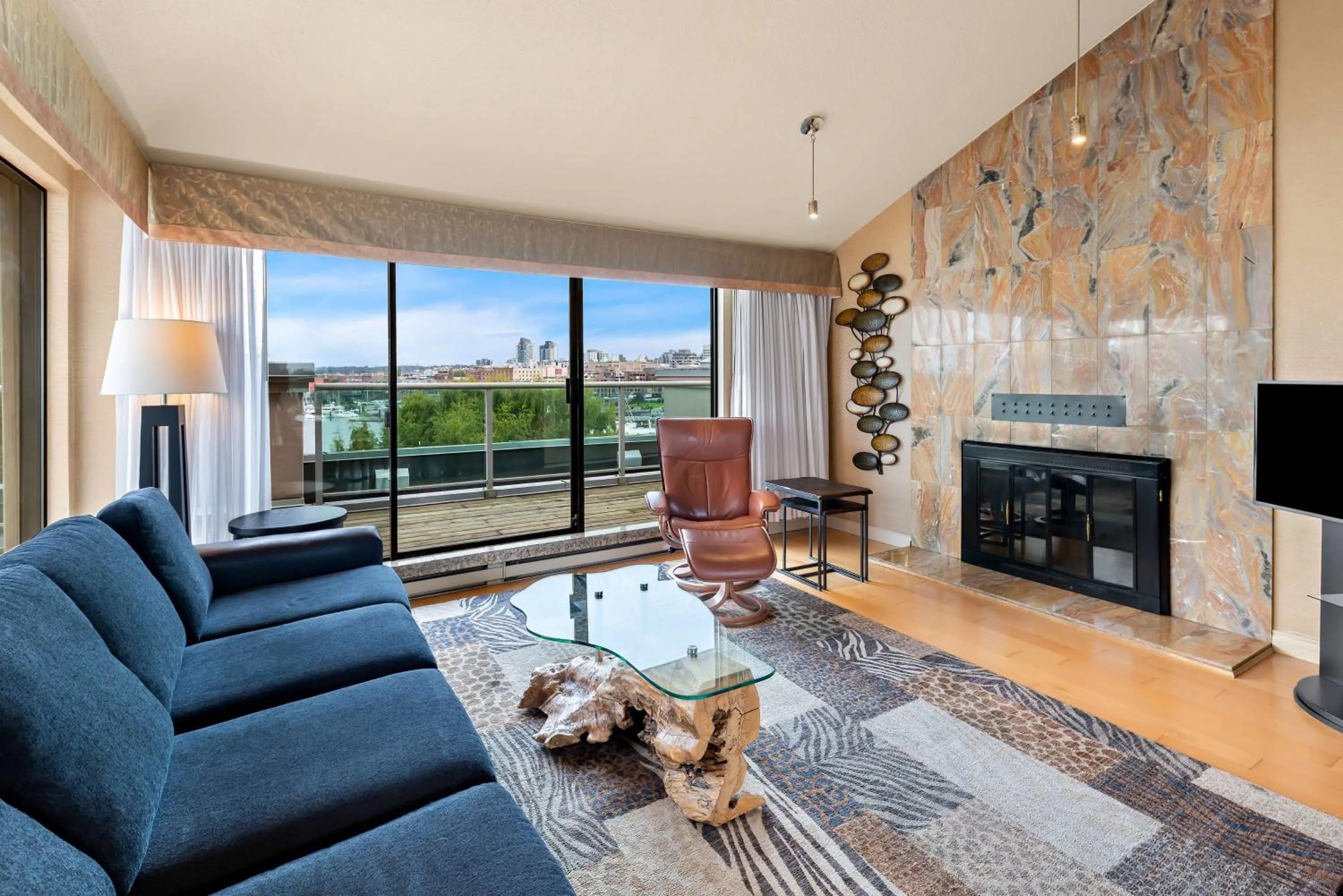 Photo of the whole room in Best Western PLUS Inner Harbour Hotel