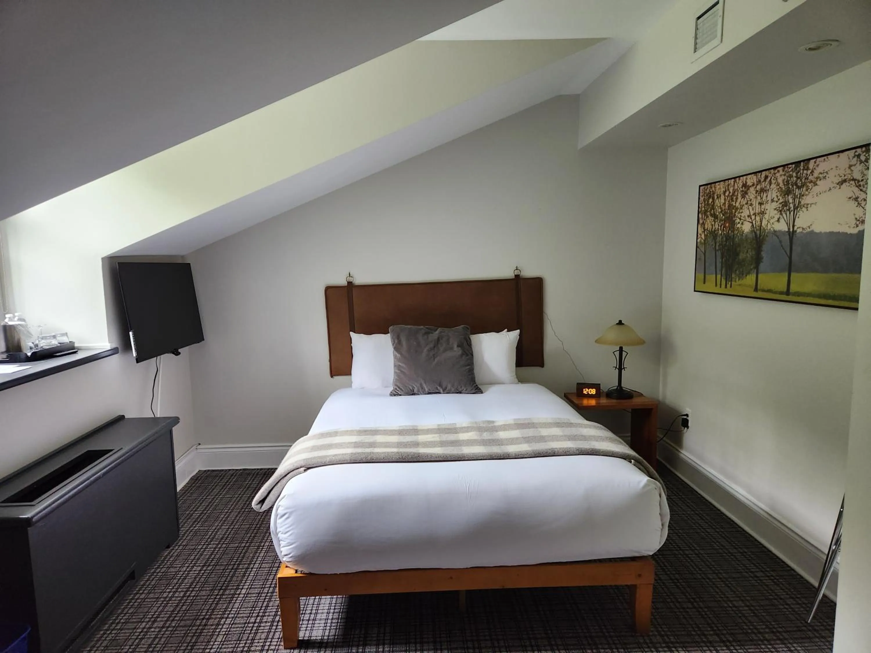 Photo of the whole room, Bed in Moulin Wakefield Mill Hotel & Spa