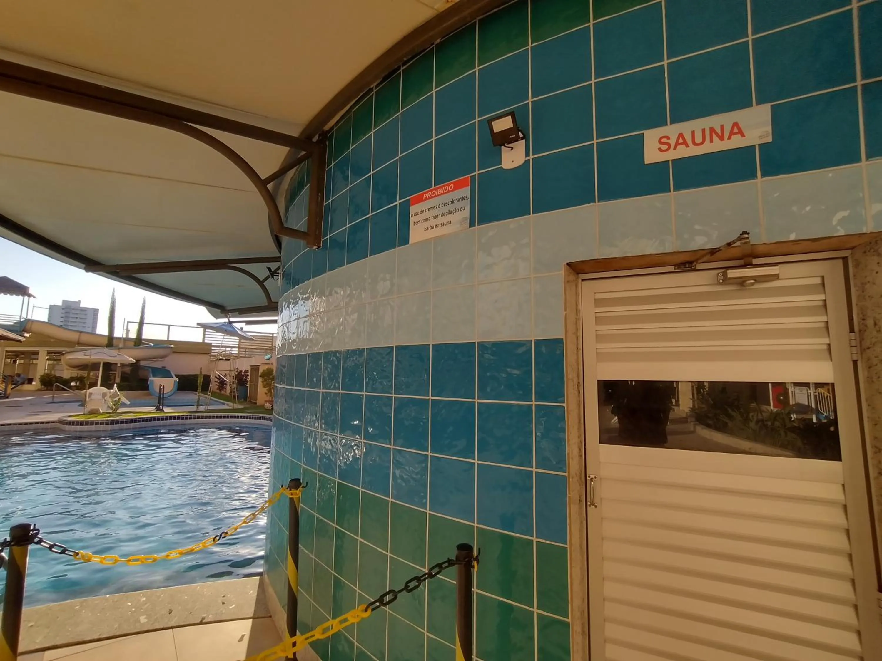 Sauna in Prive das Thermas I Caldas Novas - ACHEI FERIAS - com roupa de cama