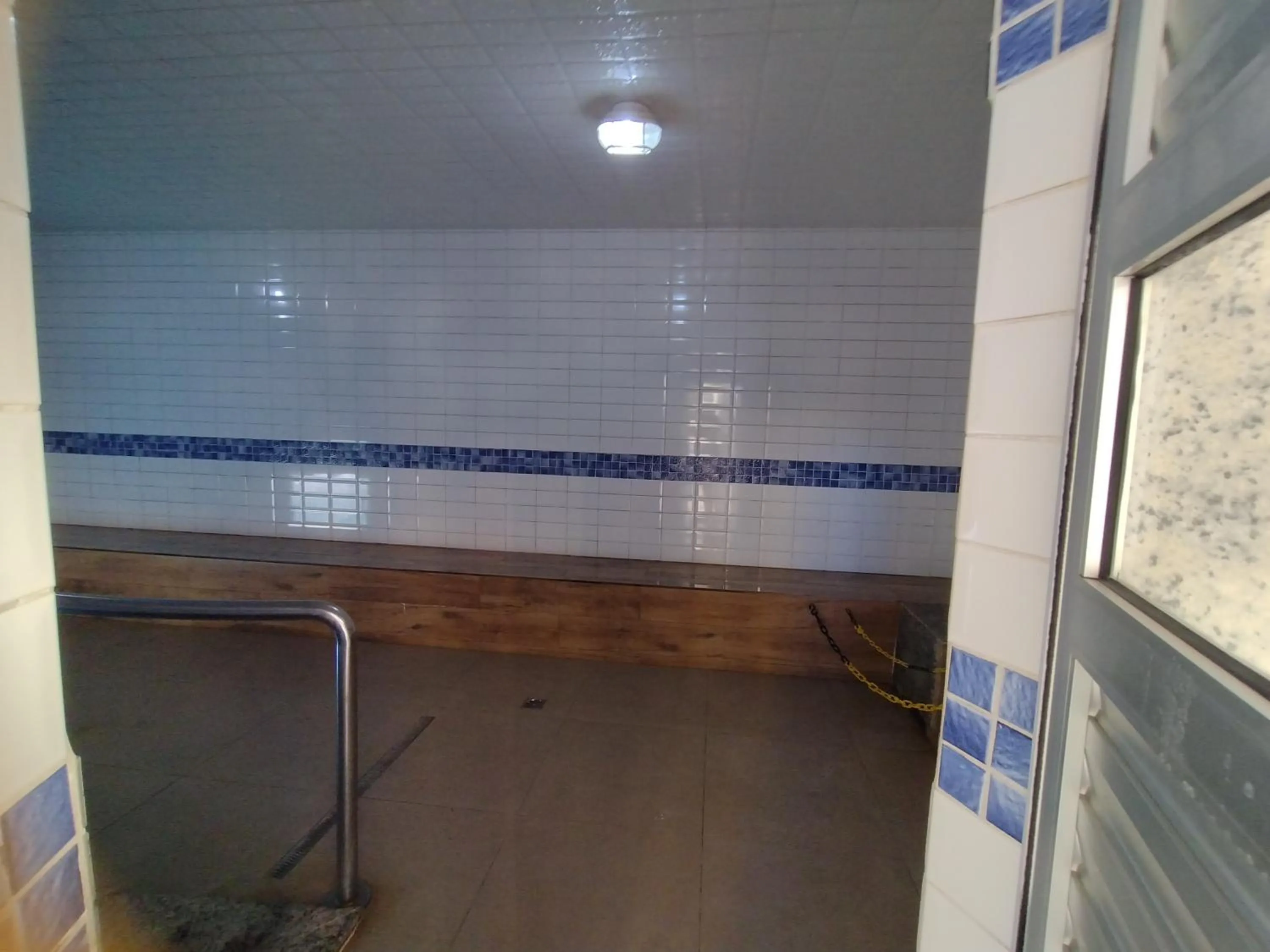 Sauna in Prive das Thermas I Caldas Novas - ACHEI FERIAS - com roupa de cama