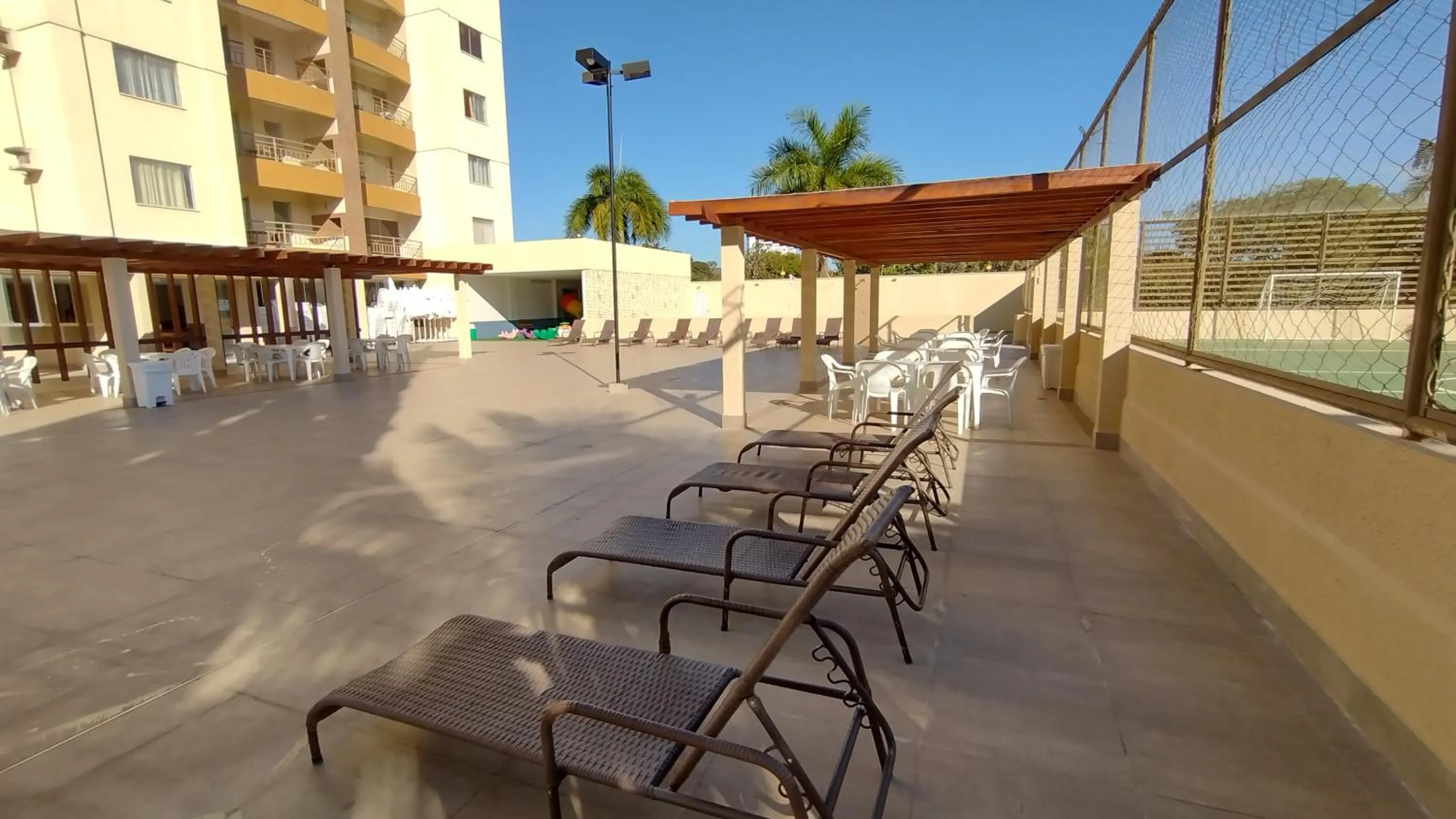 Solarium in Prive das Thermas II Caldas Novas - ACHEI FERIAS - Com Roupa de Cama