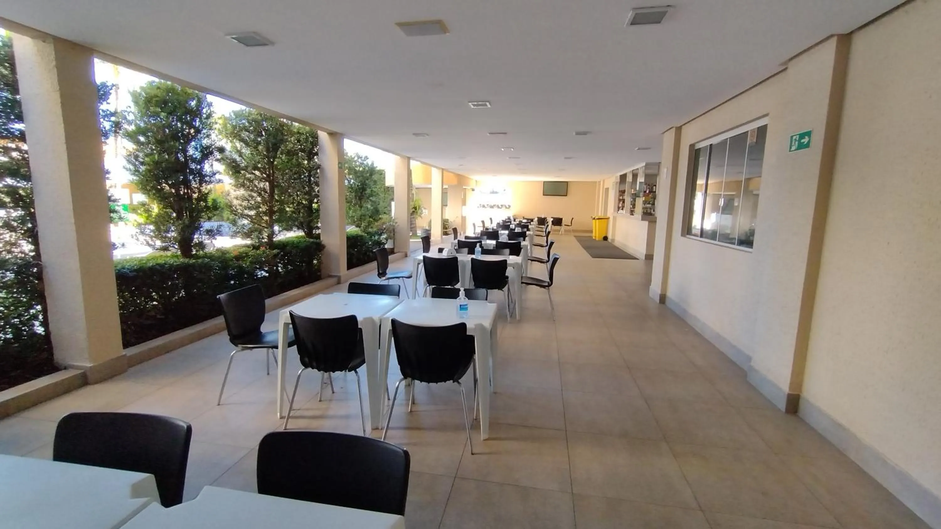 Dining area in Prive das Thermas II Caldas Novas - ACHEI FERIAS - Com Roupa de Cama