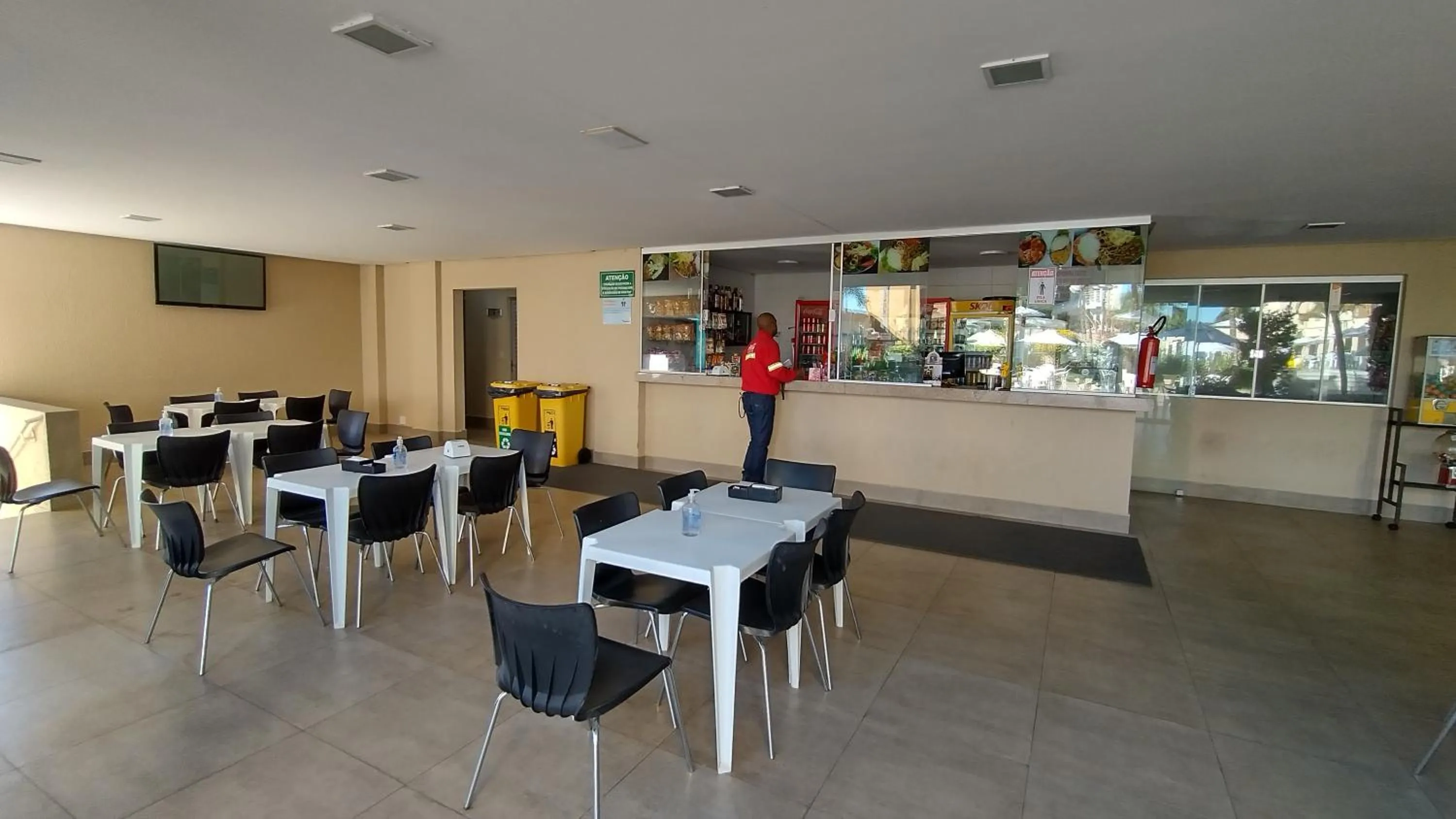 Meals in Prive das Thermas II Caldas Novas - ACHEI FERIAS - Com Roupa de Cama