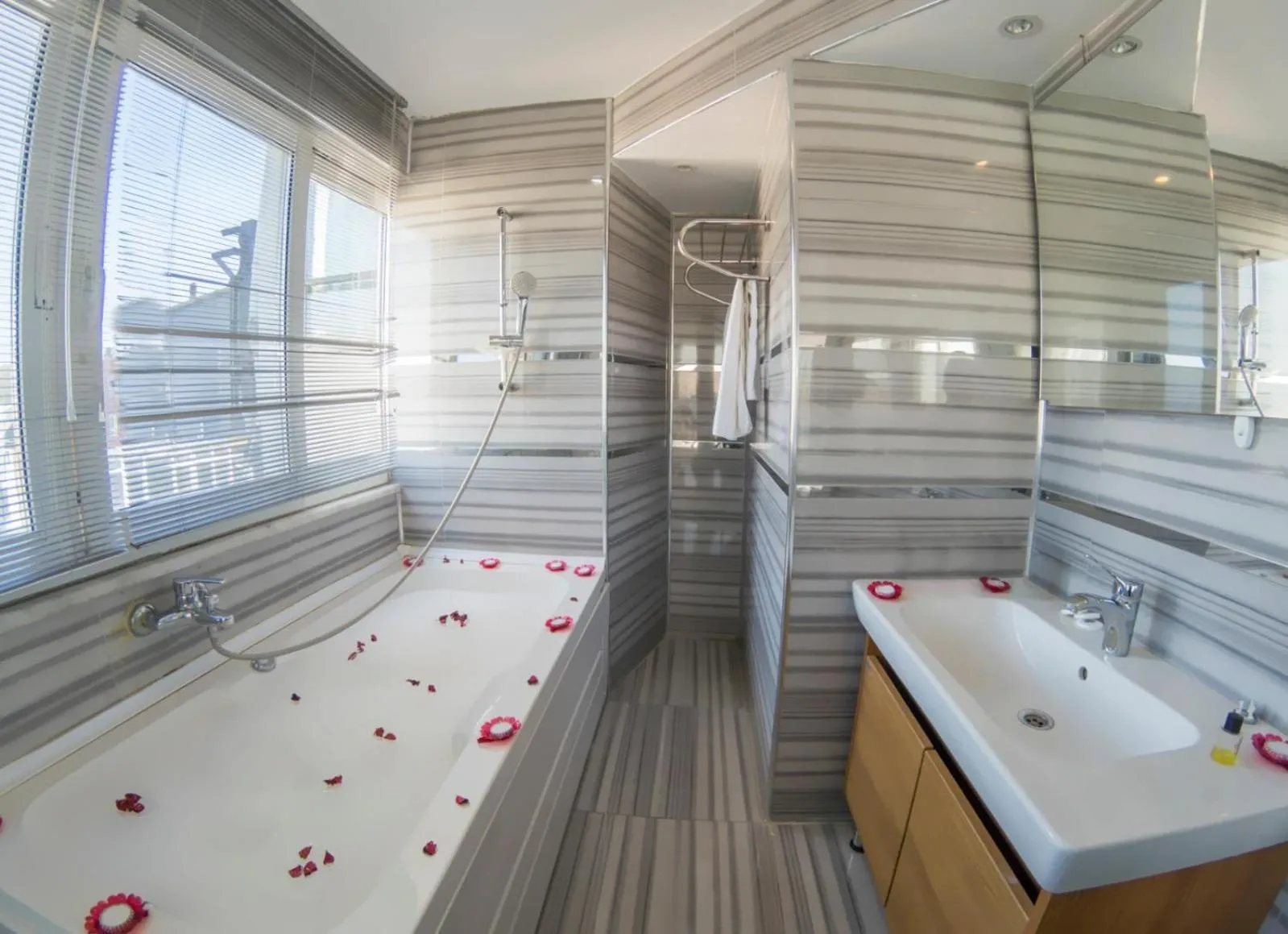 Bathroom in Grand Esen Hotel