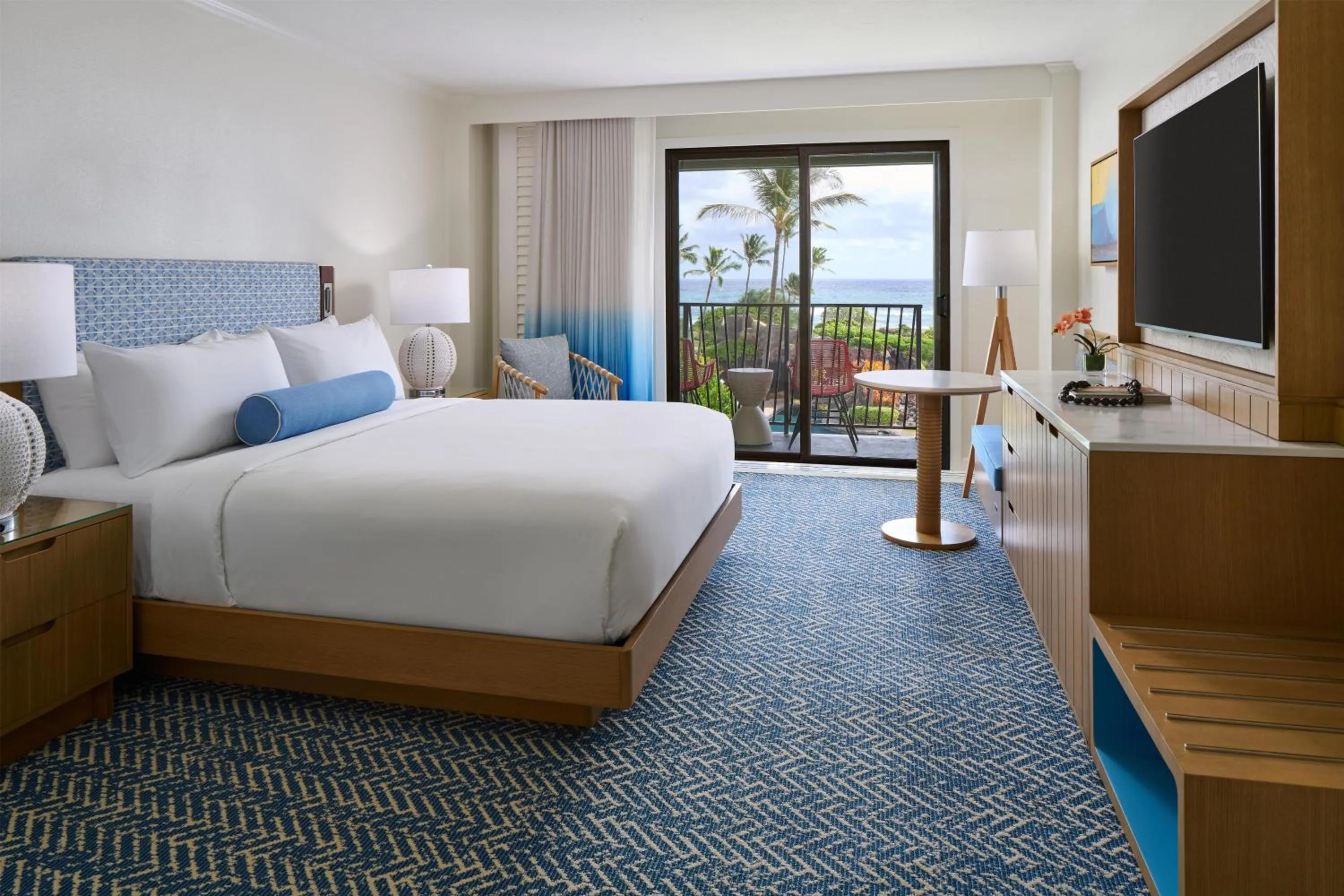 Bedroom, Bed in OUTRIGGER Kaua'i Beach Resort & Spa