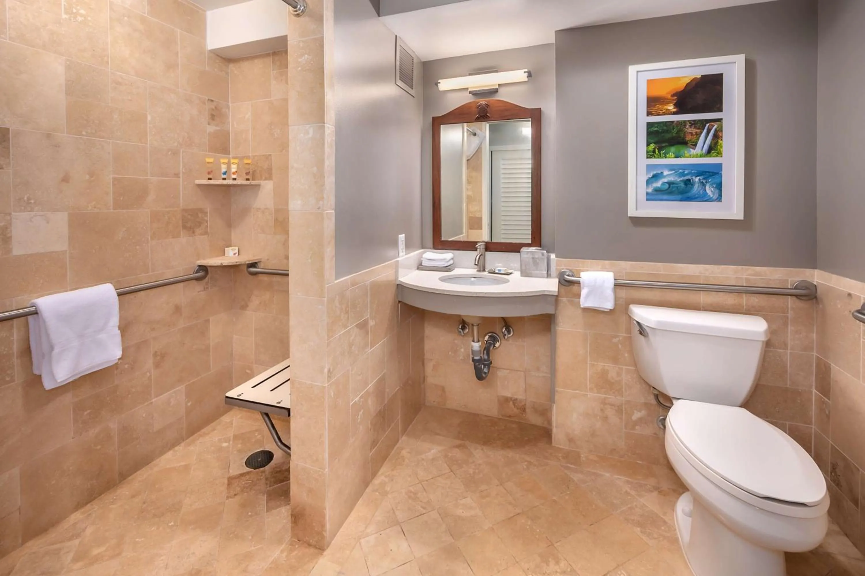 Bathroom in OUTRIGGER Kaua'i Beach Resort & Spa