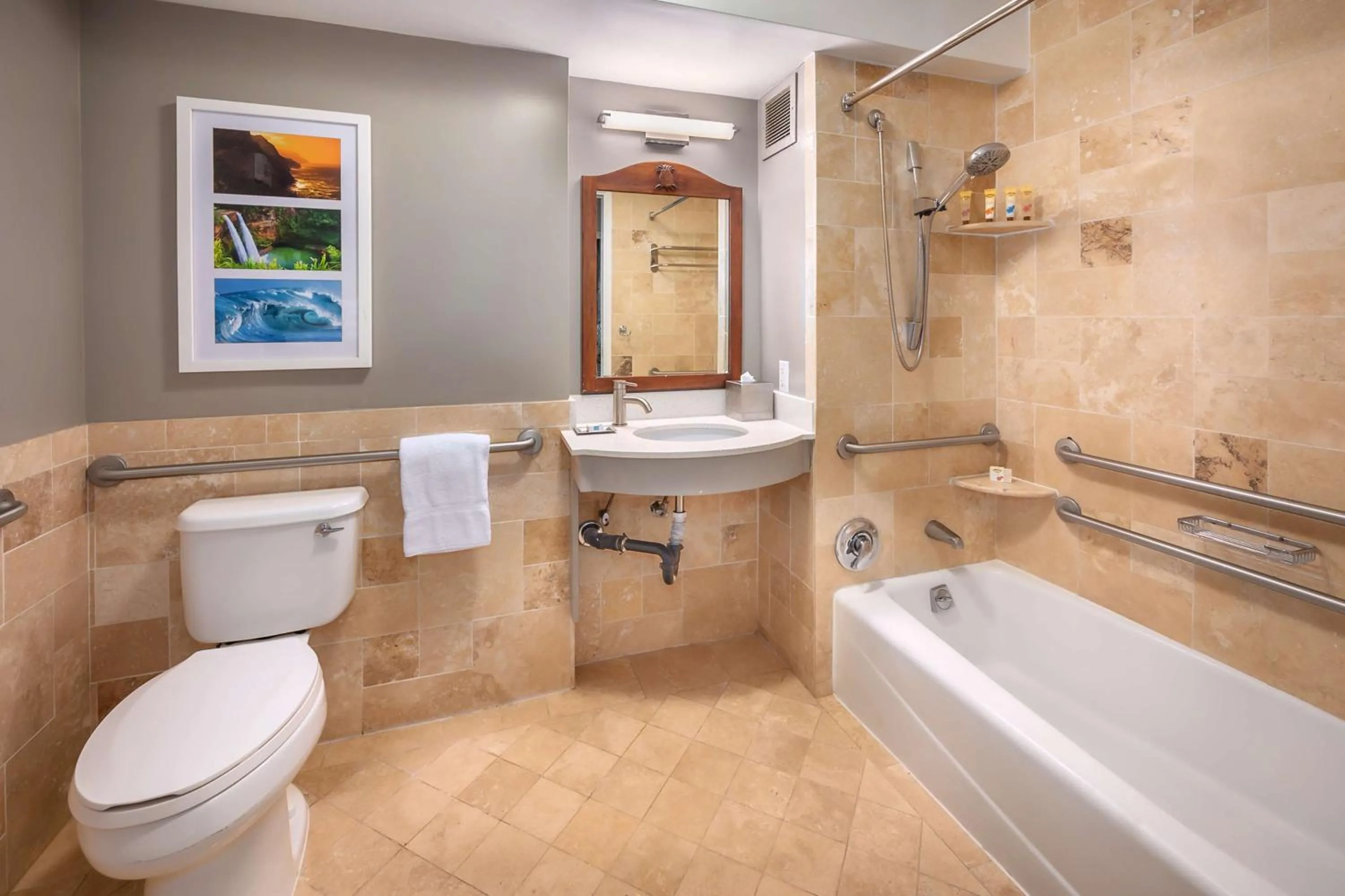 Bathroom in OUTRIGGER Kaua'i Beach Resort & Spa