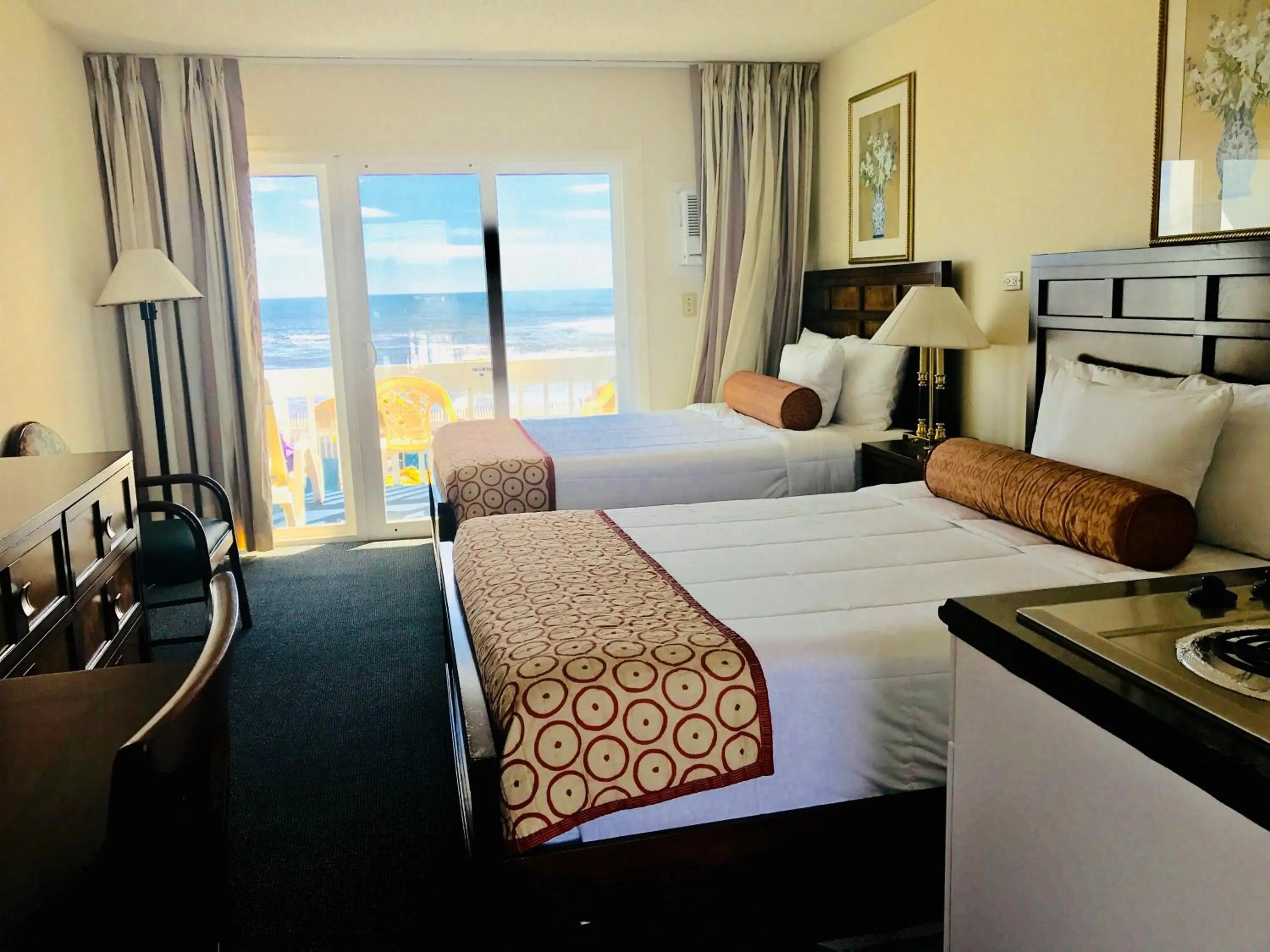 Kitchen or kitchenette in Ocean Surf Resort