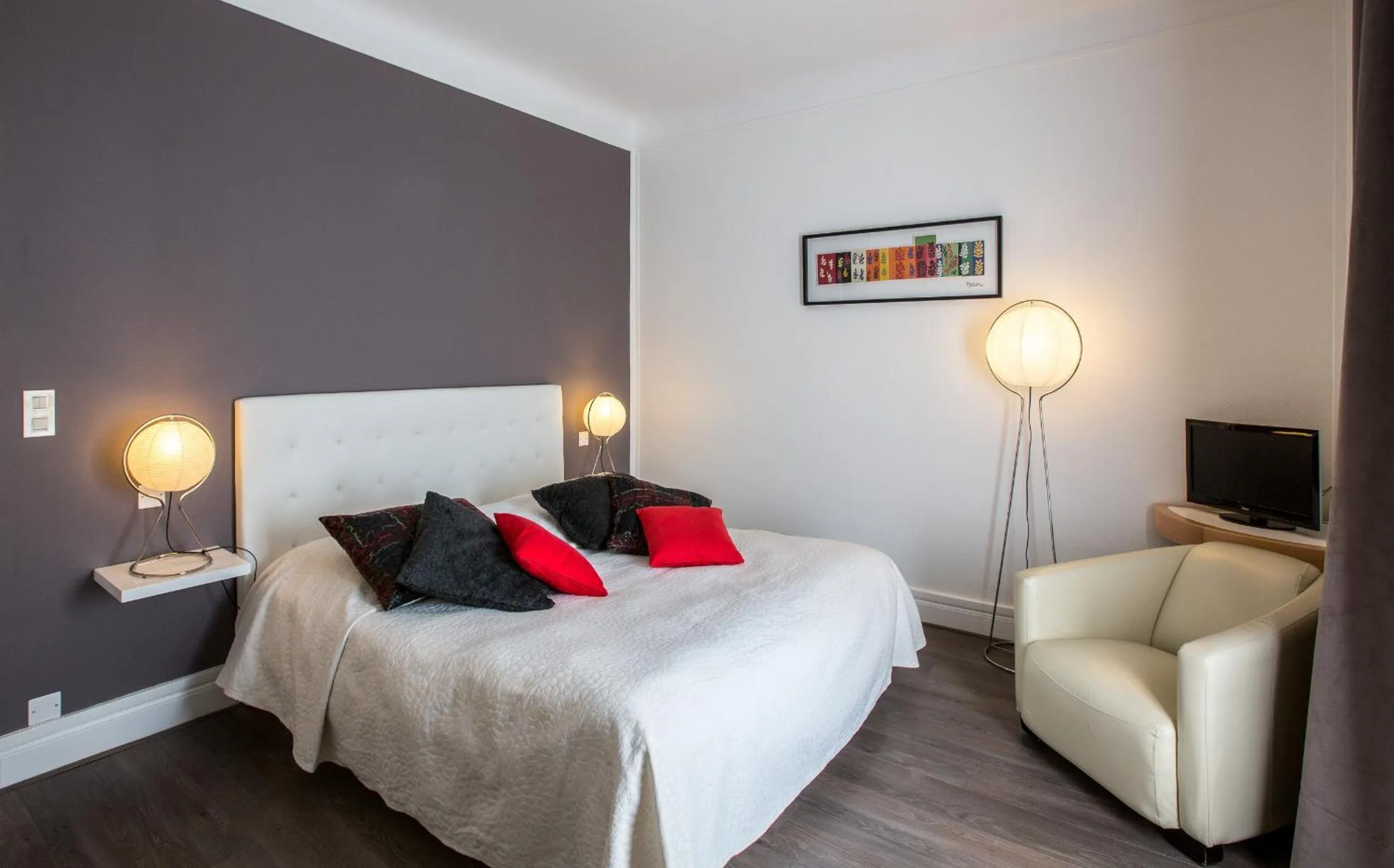 Bedroom, Bed in Hôtel Radio - Teritoria