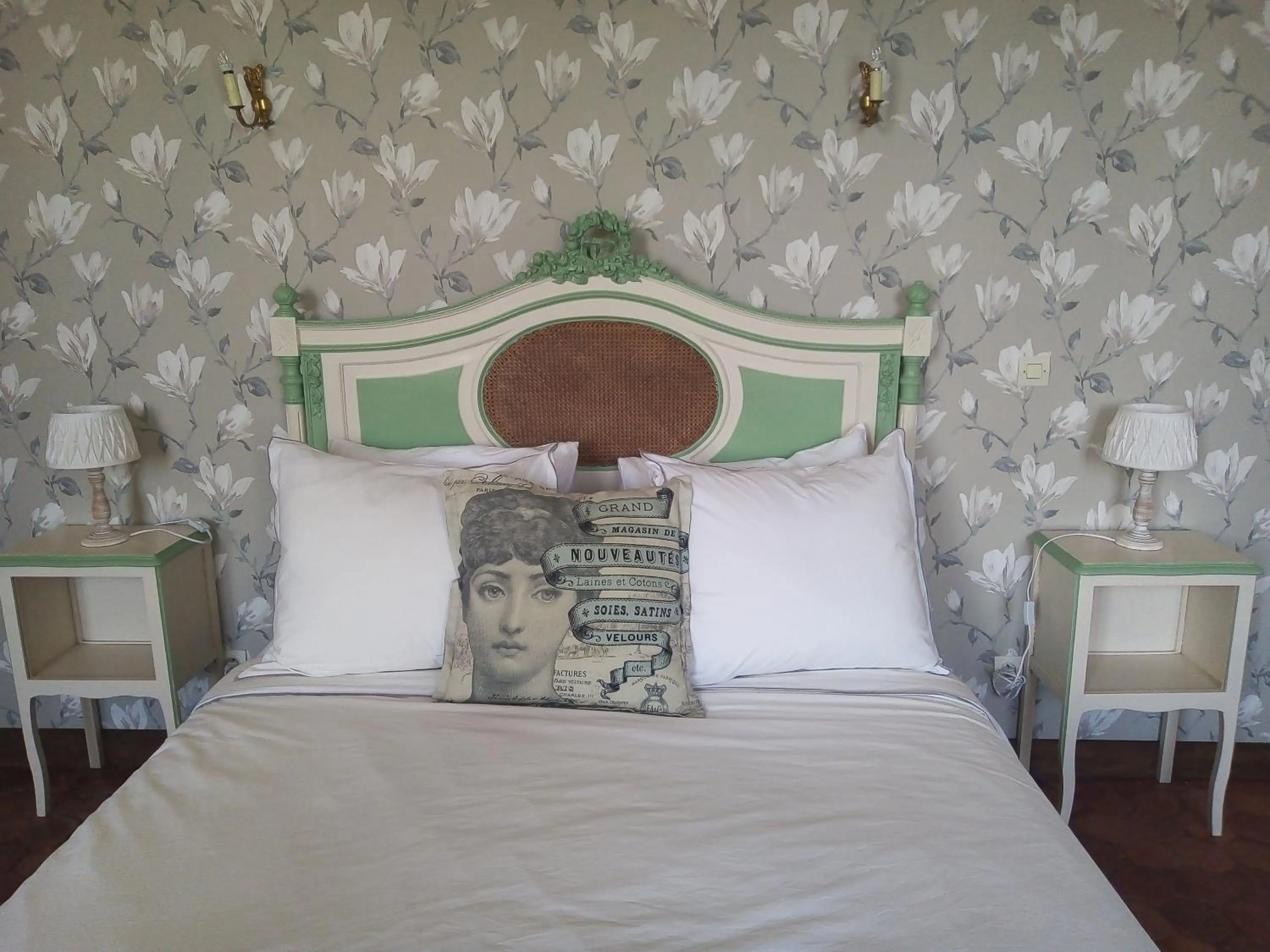 Bedroom, Bed in Château Latour