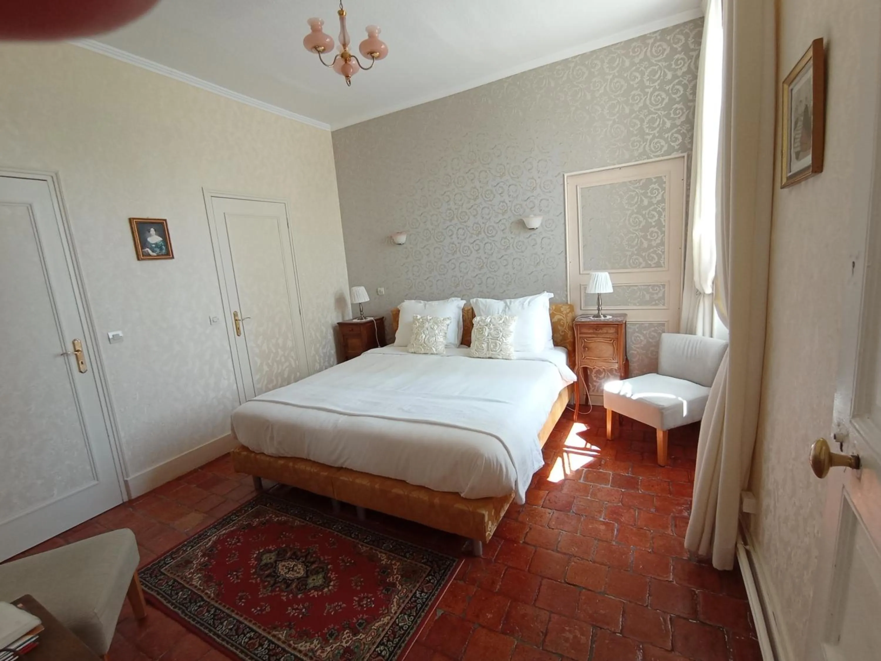 Bedroom, Bed in Château Latour
