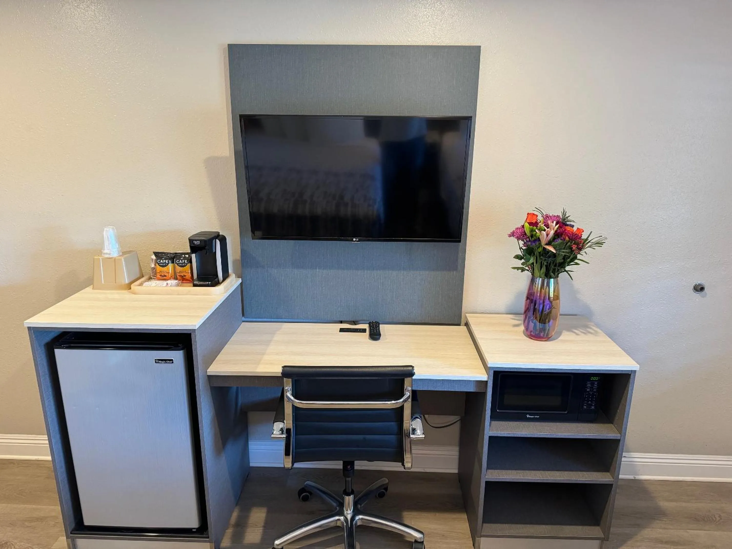 TV and multimedia in Padre Oaks