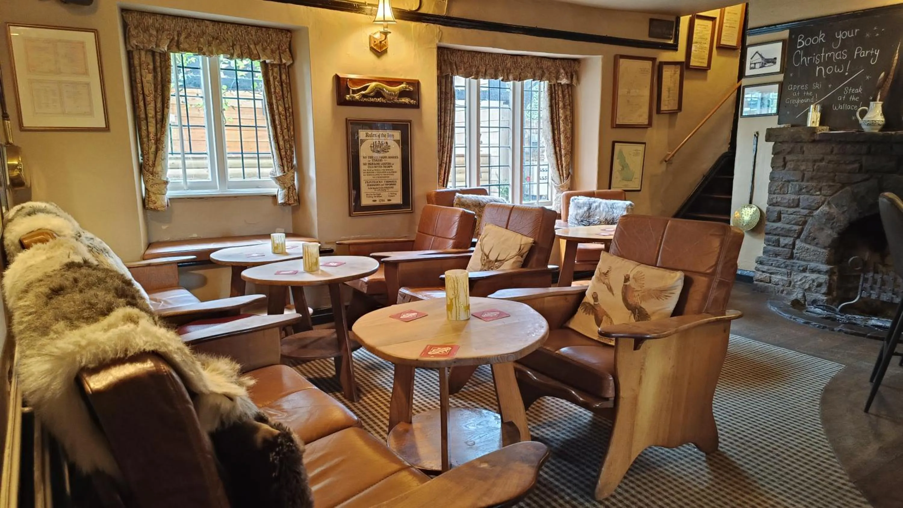 Restaurant/places to eat in The Greyhound Inn and Hotel