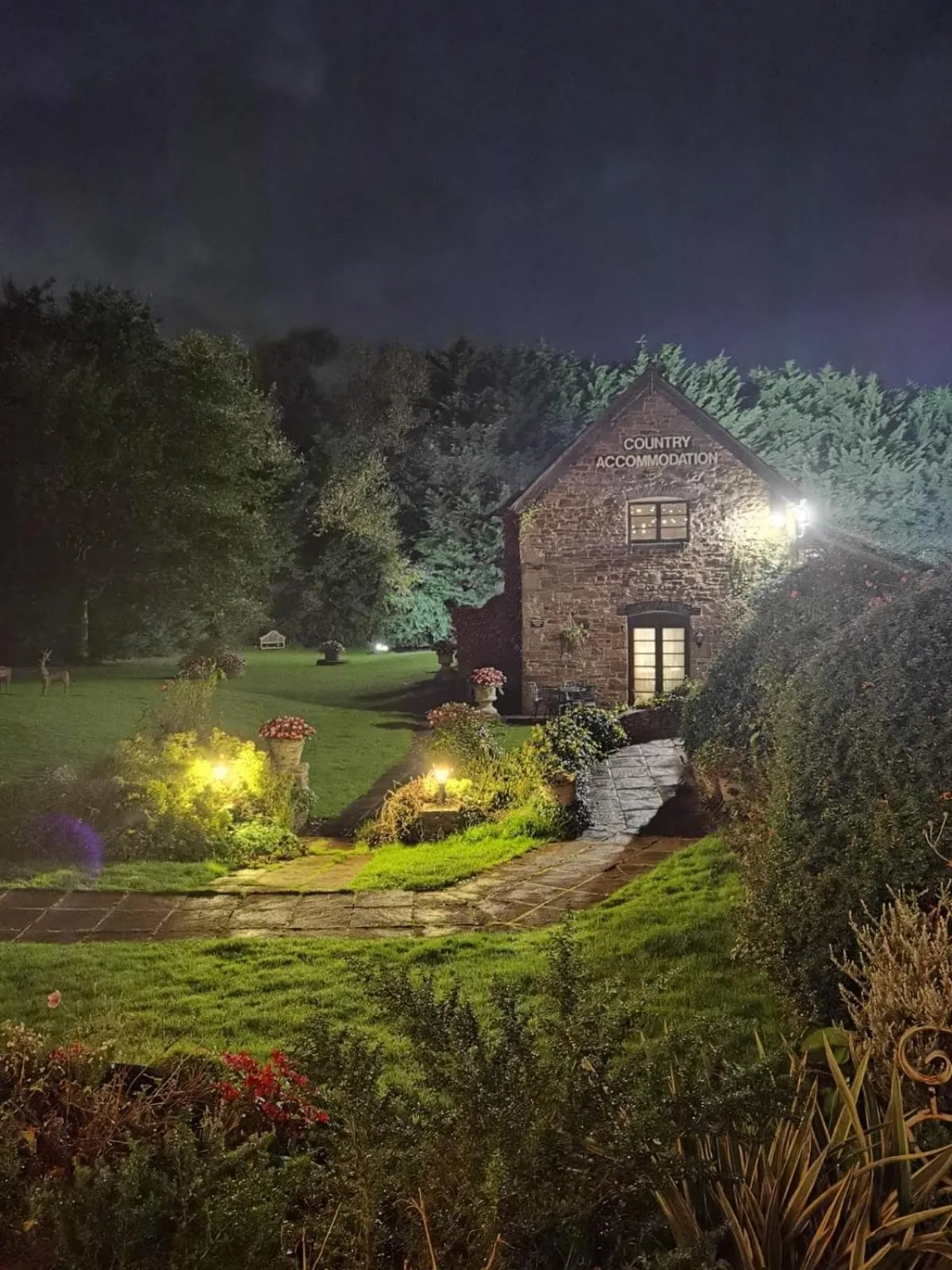 The Greyhound Inn and Hotel