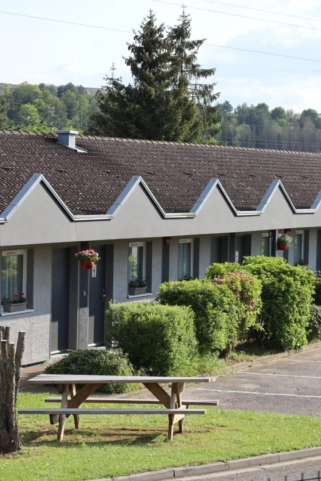 Property building in Logis Hotel des Portes de Meuse