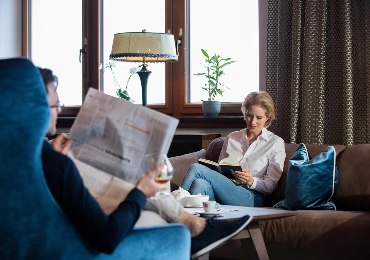 Lounge or bar in Hotel Alpenhof