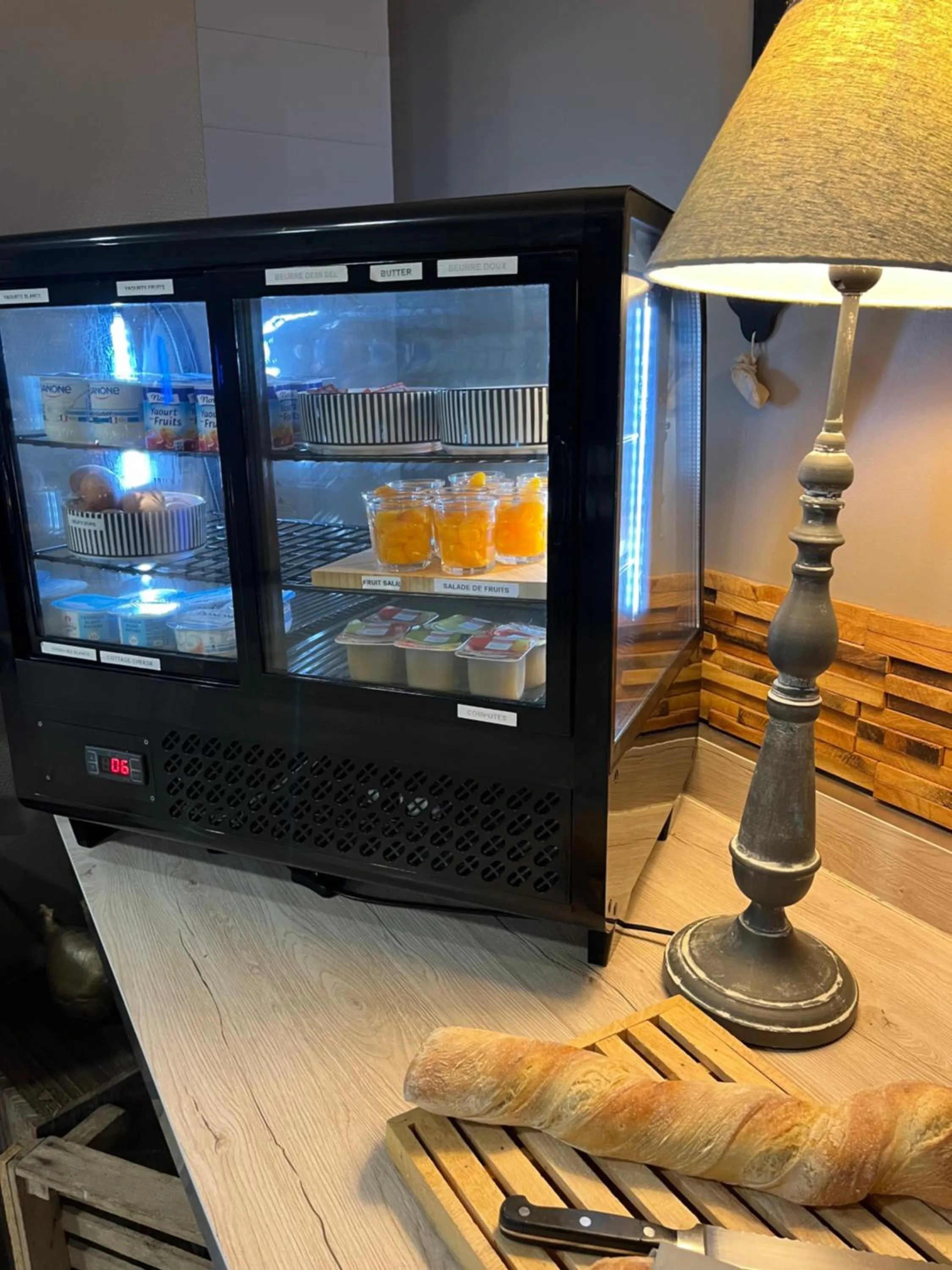 Breakfast in Hotel Best Western La Mare Ô Poissons