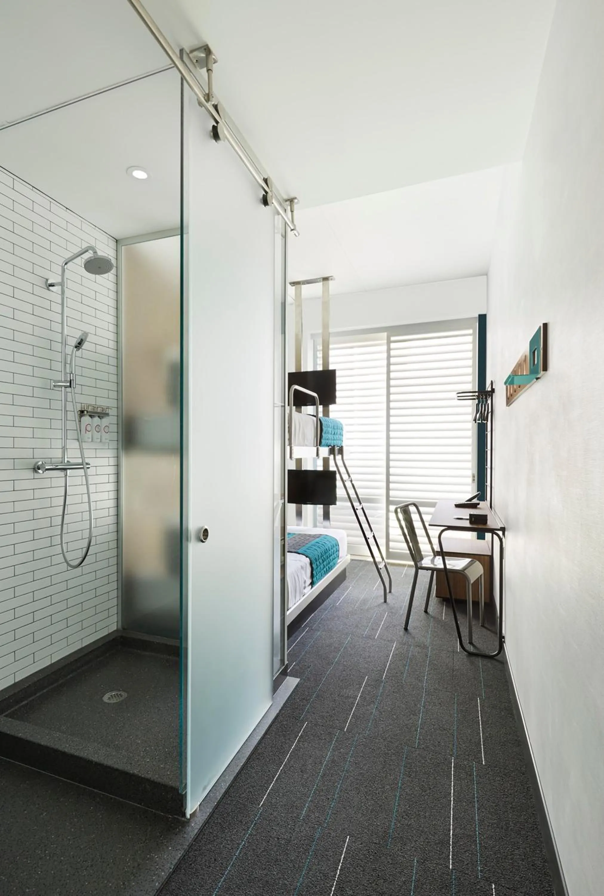 Shower in Pod Times Square