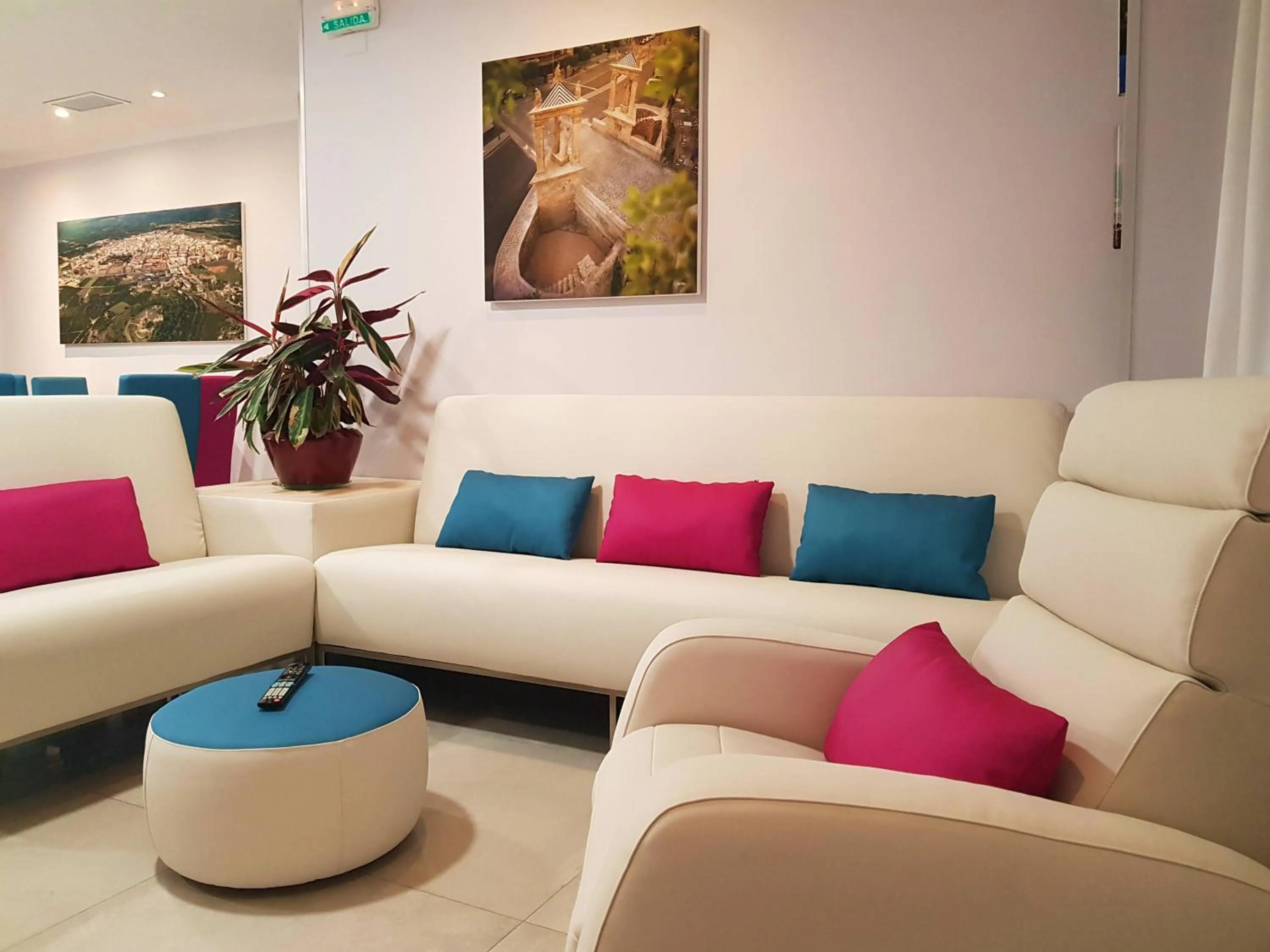 Living room in Hotel Avenida Plaza