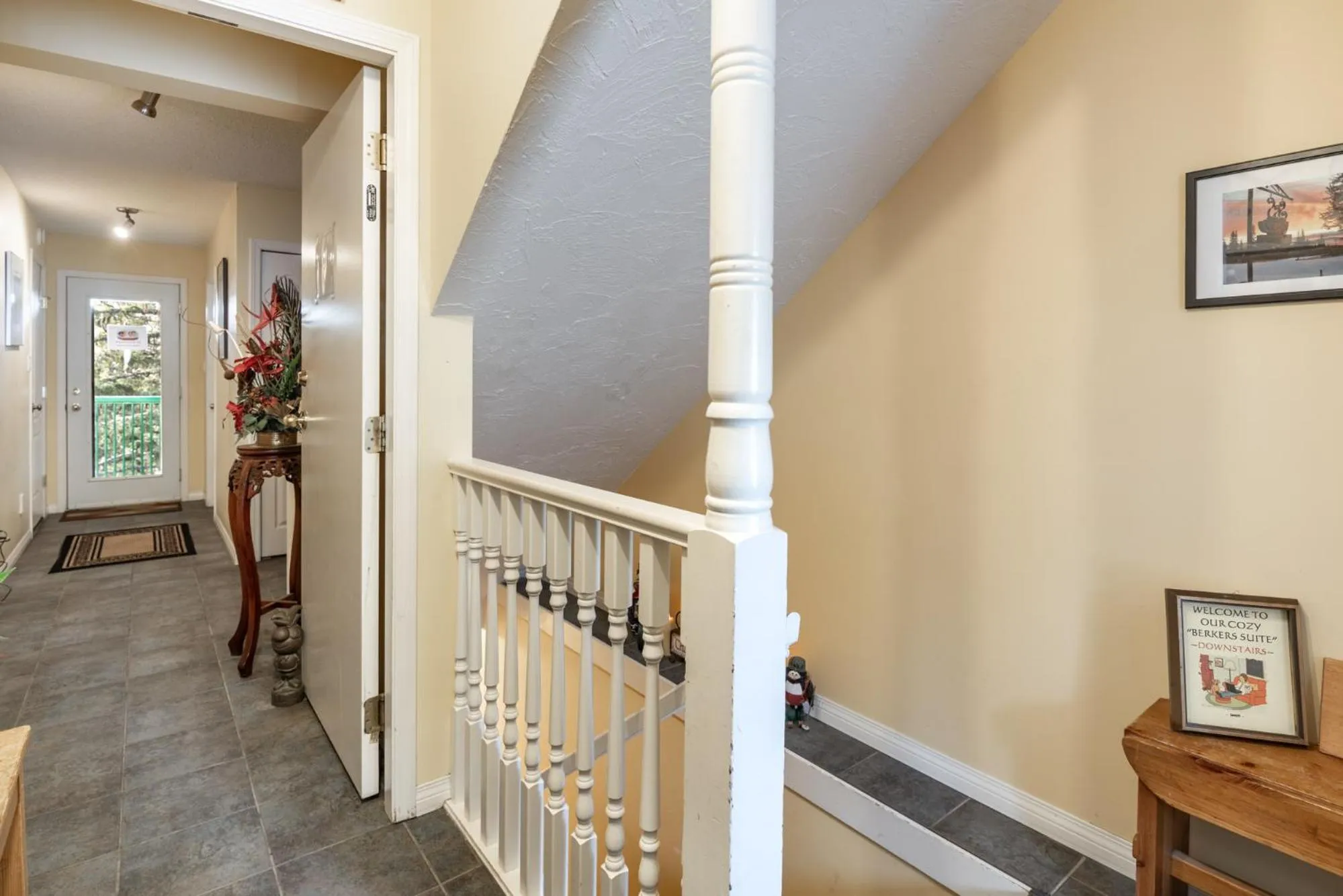 Vacation Homes by The Bulldog- Berker's Suite A