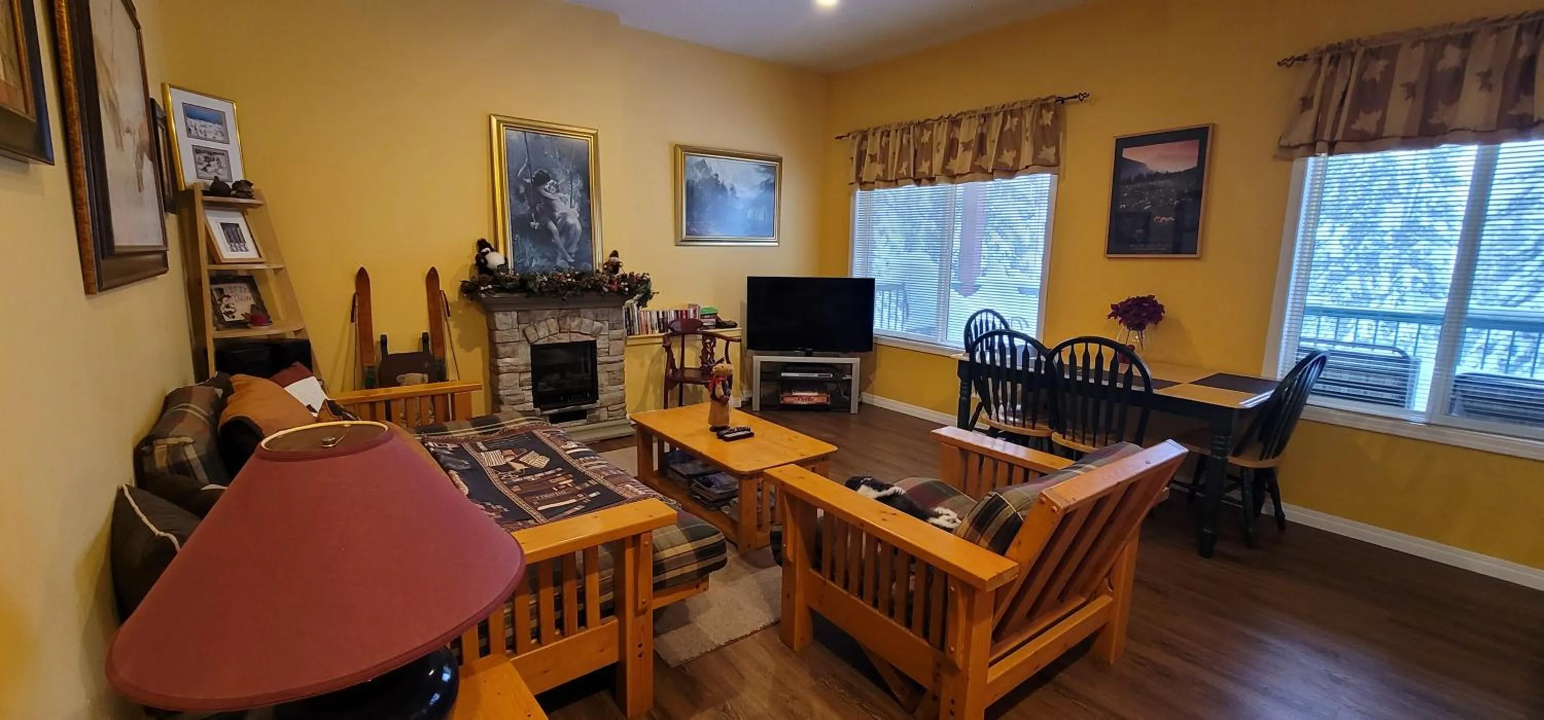 Vacation Homes by The Bulldog- Berker's Suite A