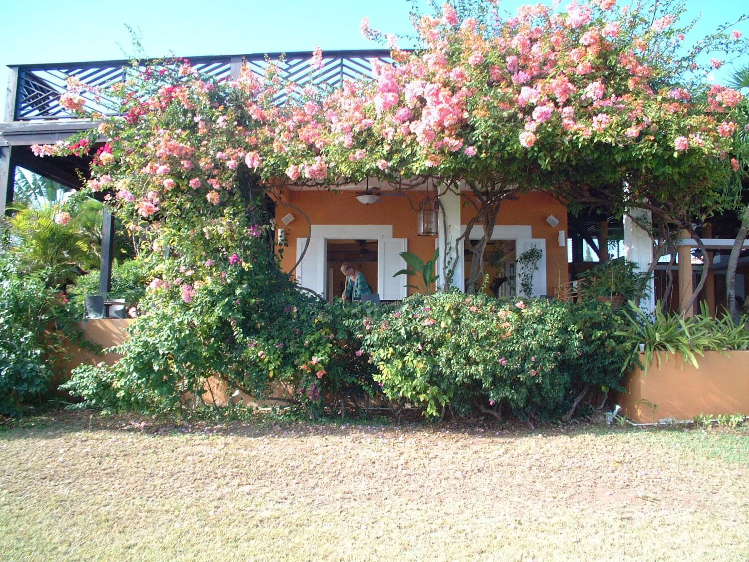 Facade/entrance in Blue Horizon Boutique Resort