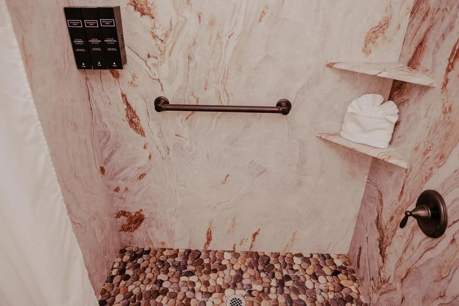 Shower in Southwest Inn at Sedona