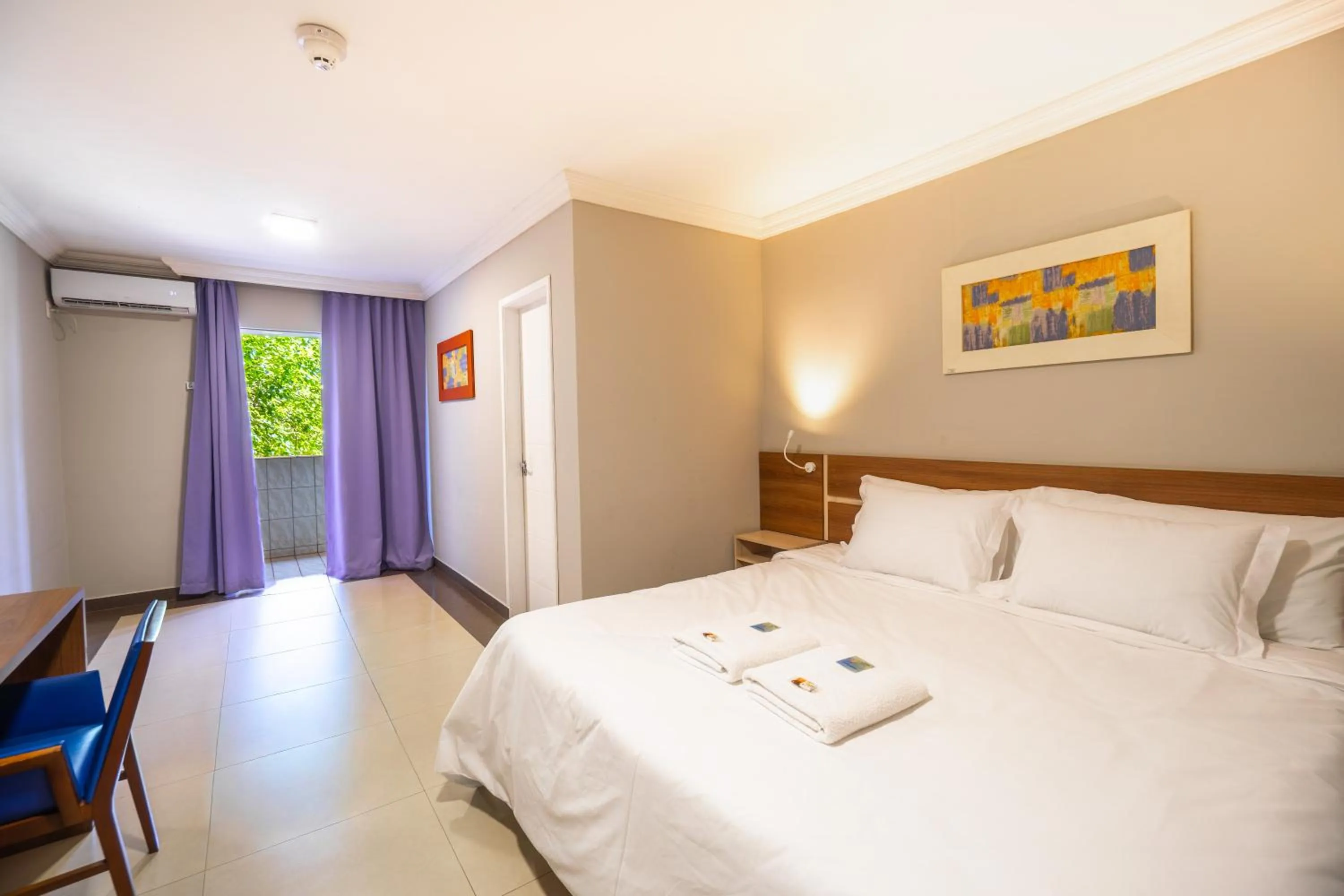 View (from property/room), Bed in Suíça Iguaçu Hotel & Resort