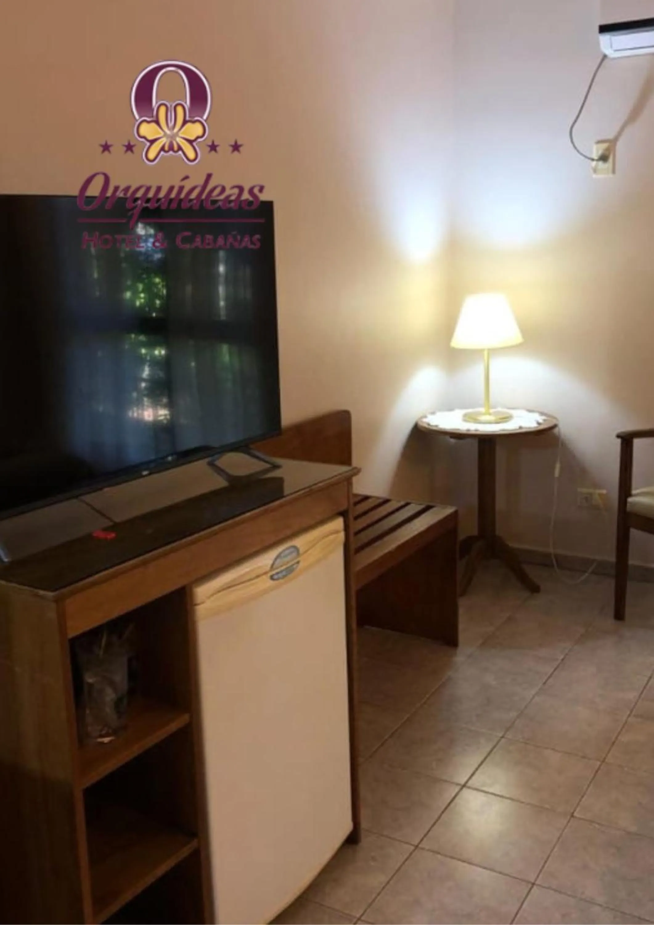 TV and multimedia in Orquideas Hotel & Cabañas