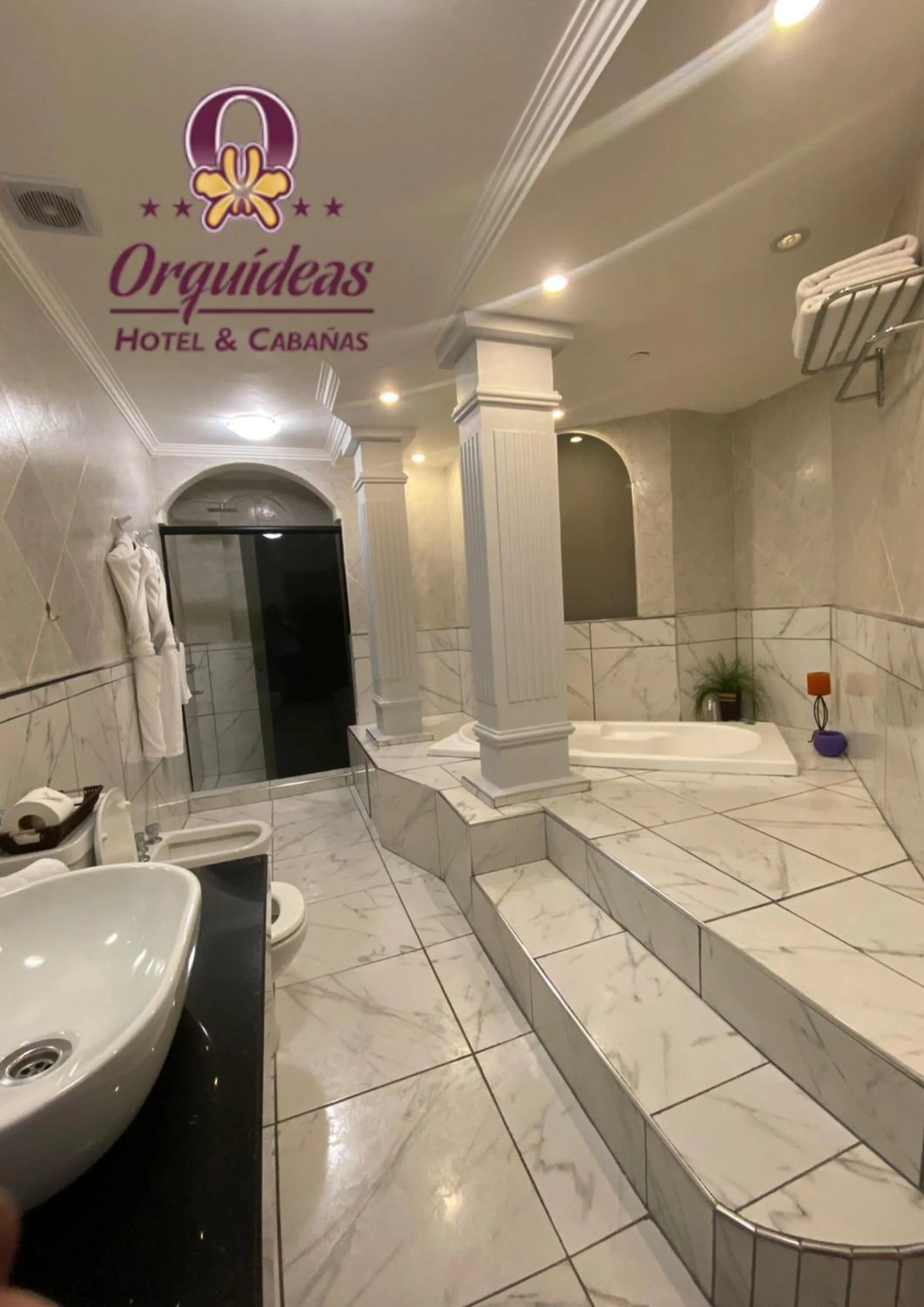 Bathroom in Orquideas Hotel & Cabañas