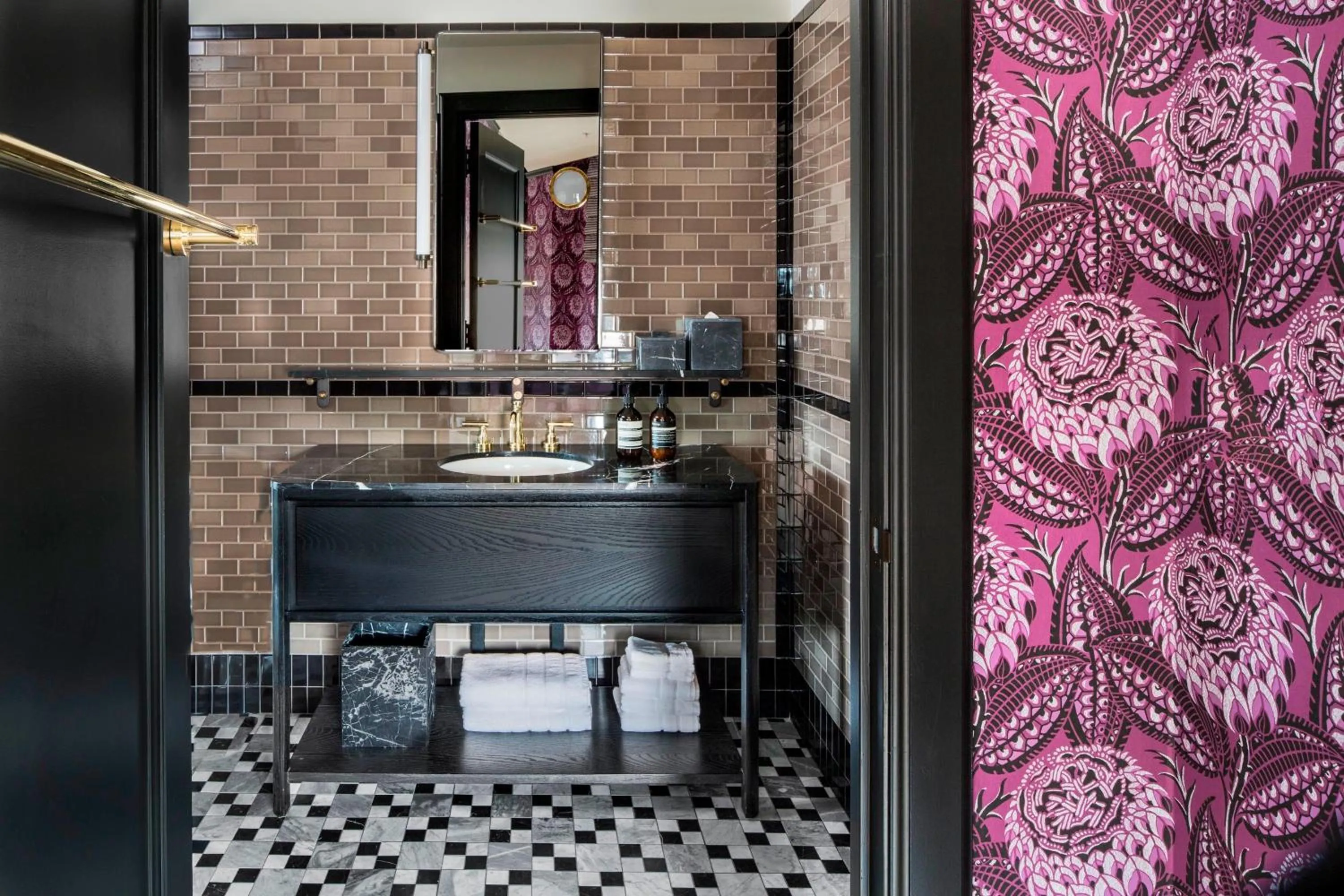 Photo of the whole room in San Francisco Proper Hotel, a Member of Design Hotels