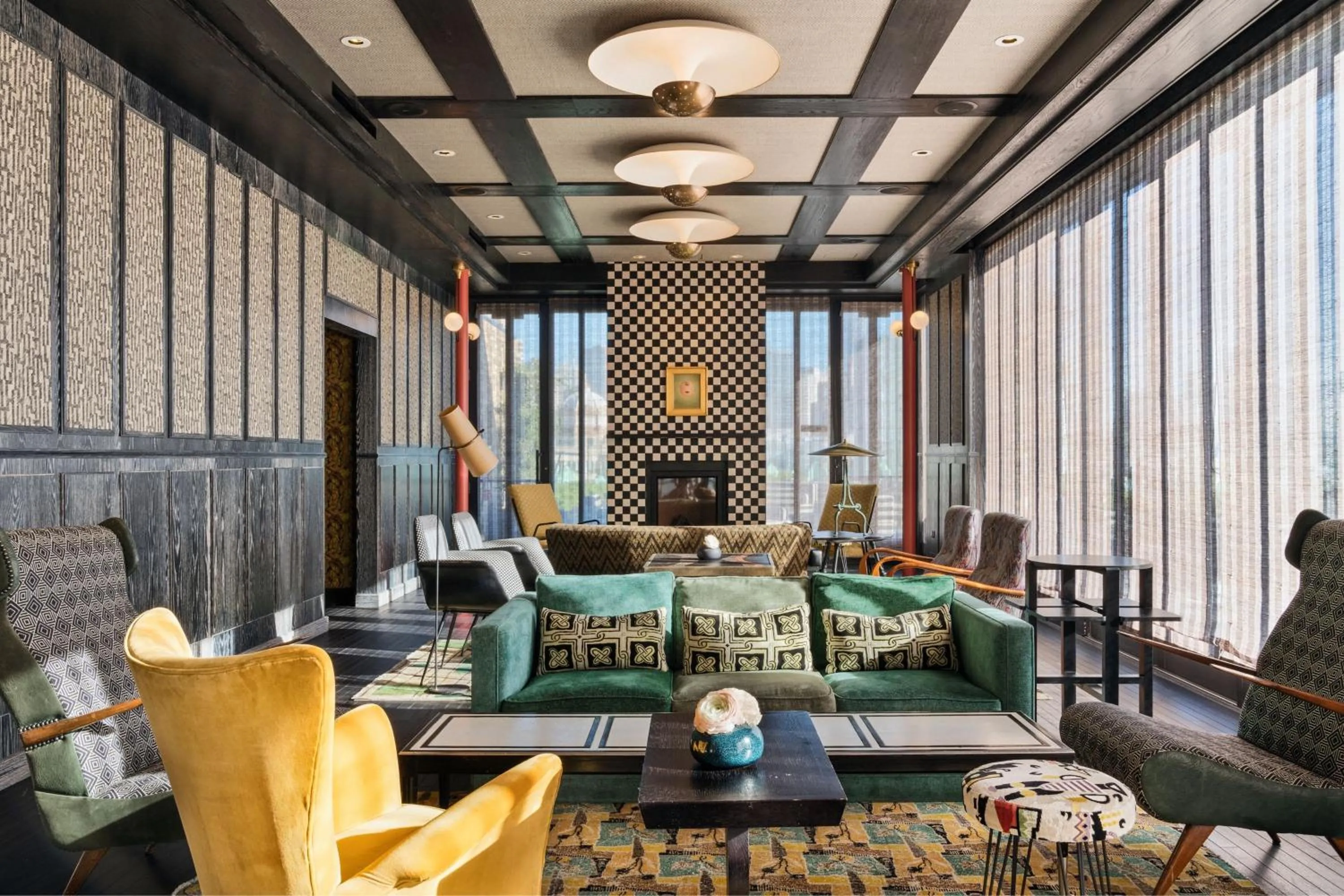 Lounge or bar in San Francisco Proper Hotel, a Member of Design Hotels