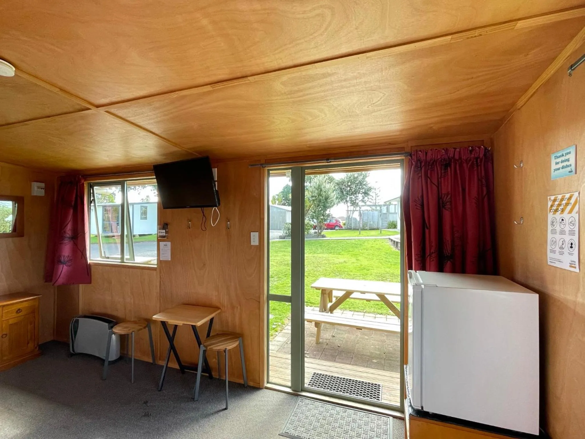 Dining area in Athenree Hot Springs & Holiday Park