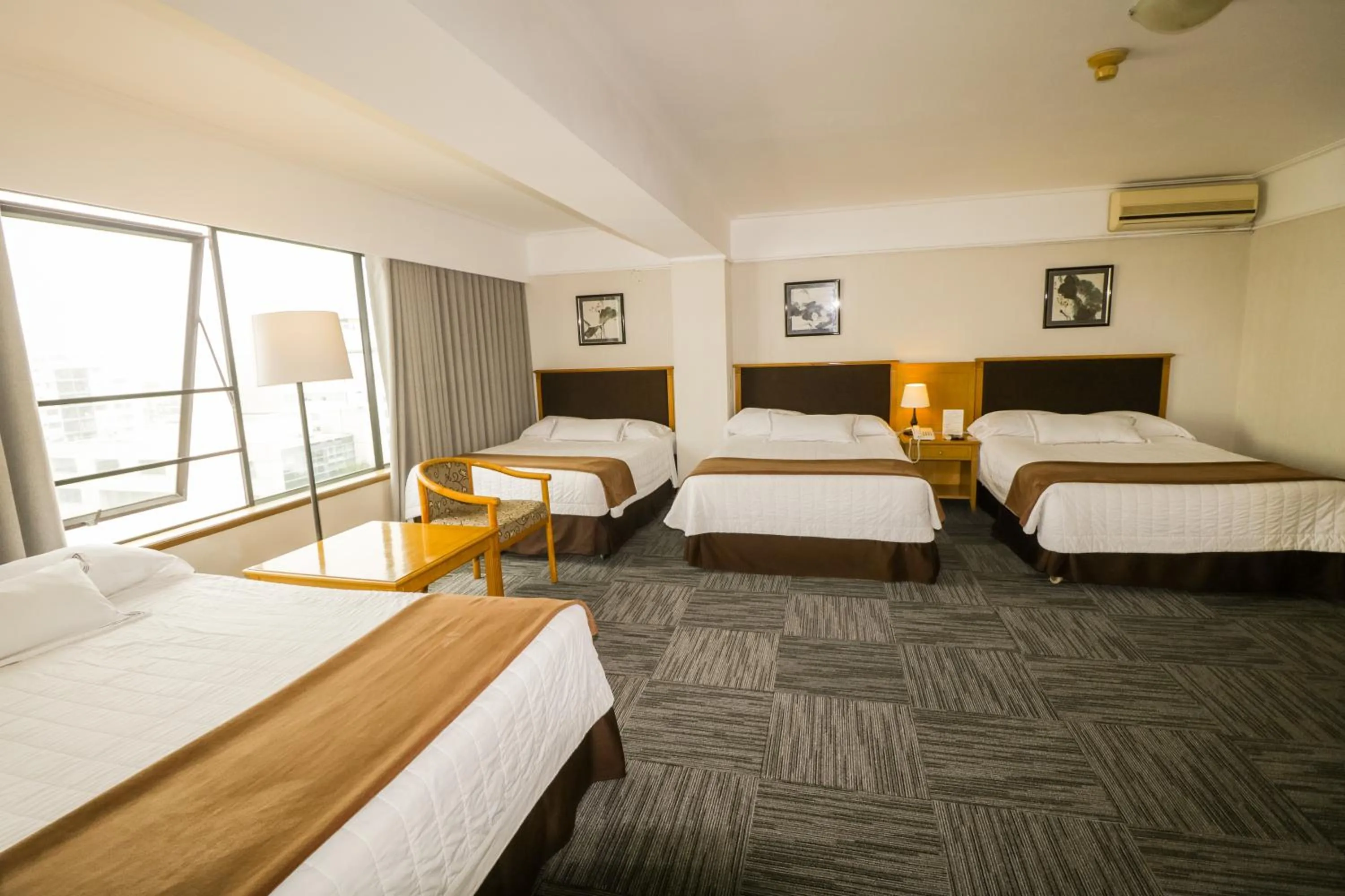 Bed in Hotel Miramar