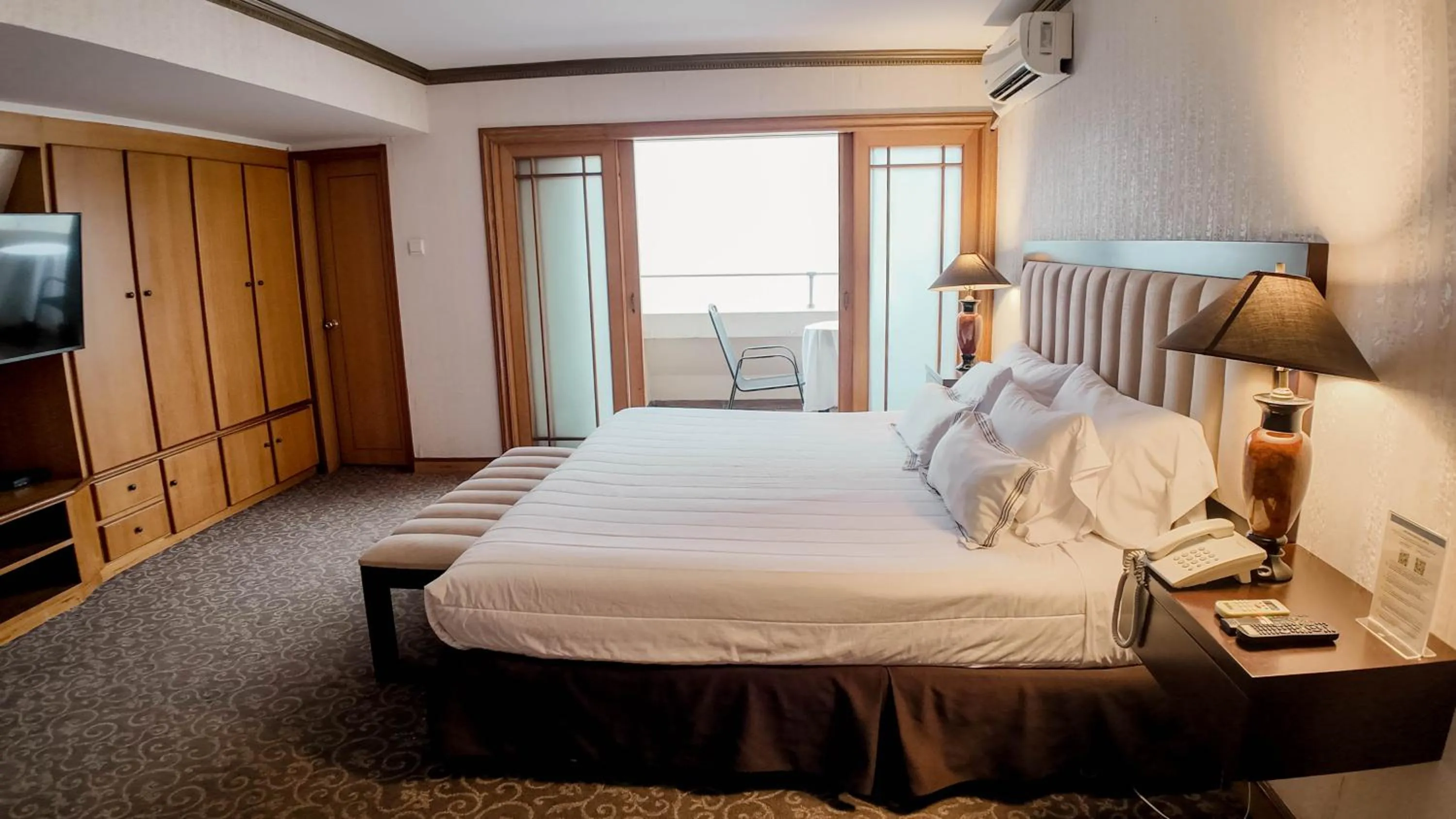 Bed in Hotel Miramar