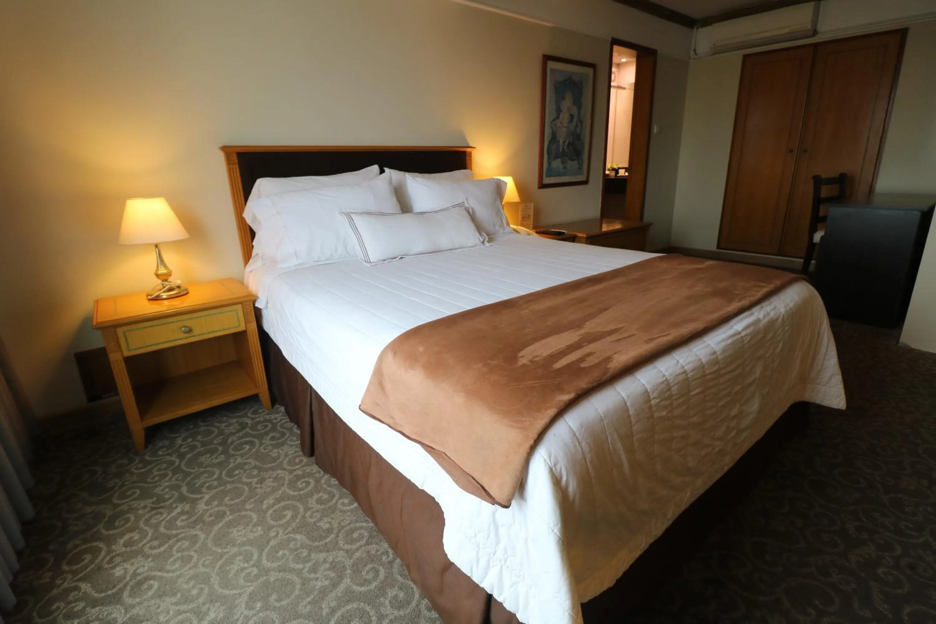 Bedroom, Bed in Hotel Miramar