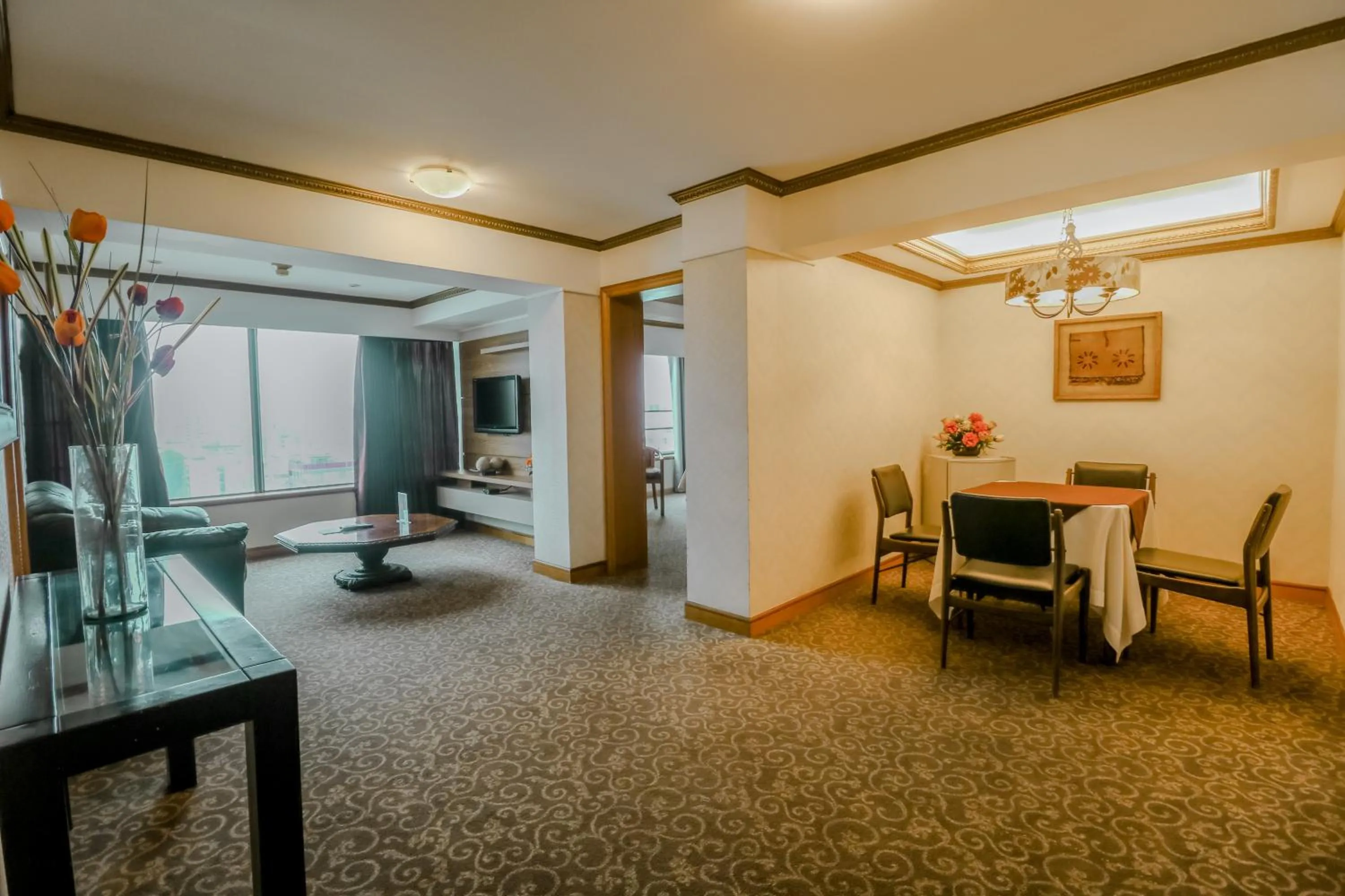 TV and multimedia in Hotel Miramar