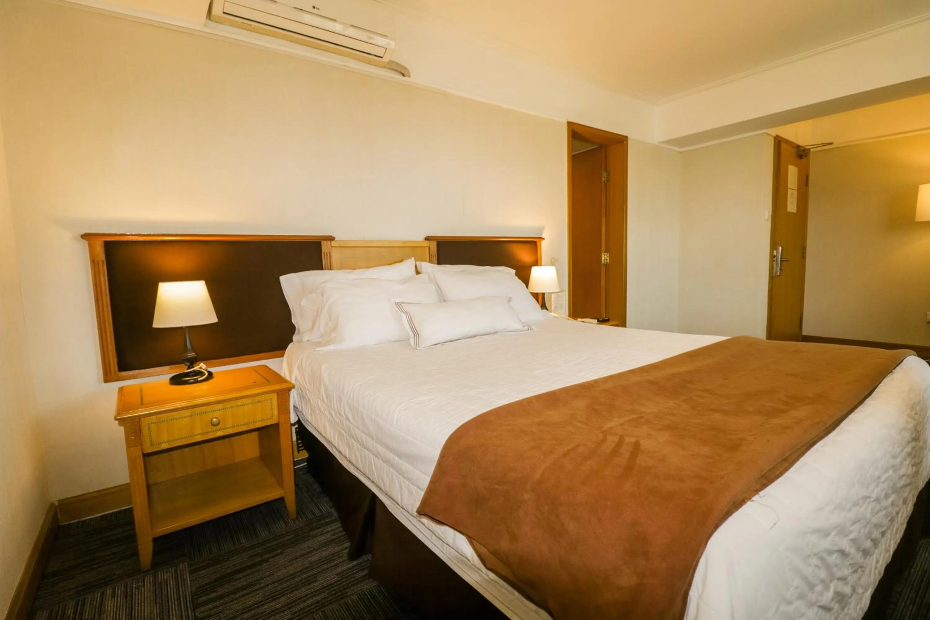 Bed in Hotel Miramar