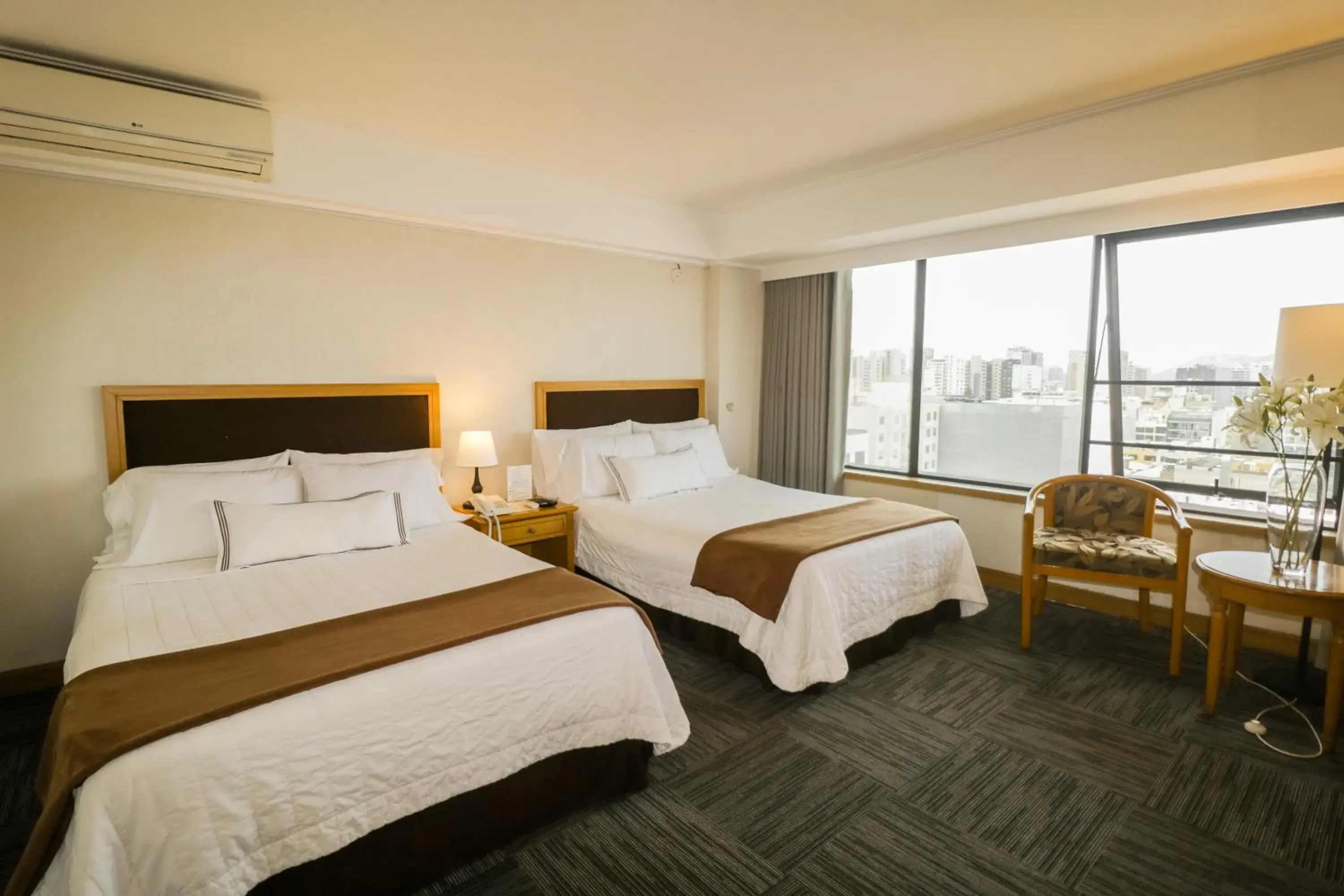 Twin Room in Hotel Miramar Twin Room in Hotel Miramar