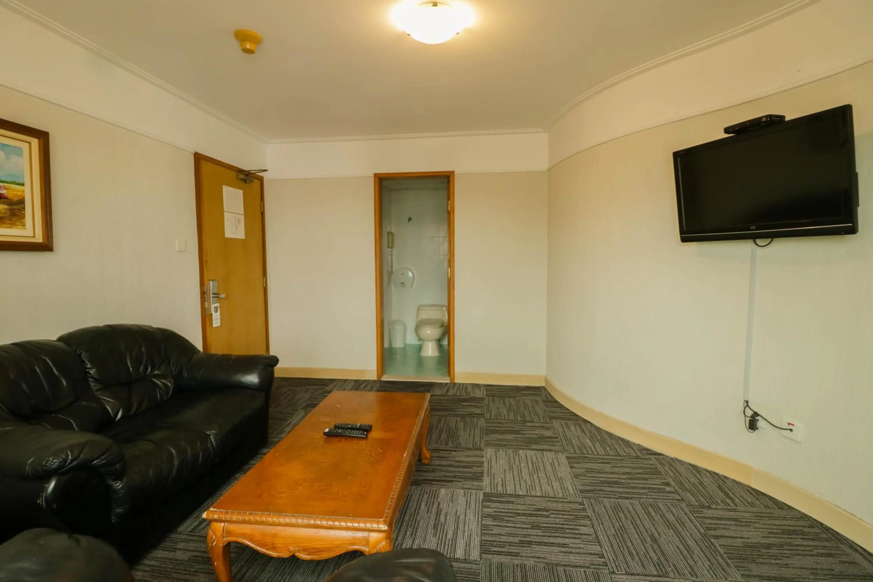 Communal lounge/ TV room in Hotel Miramar