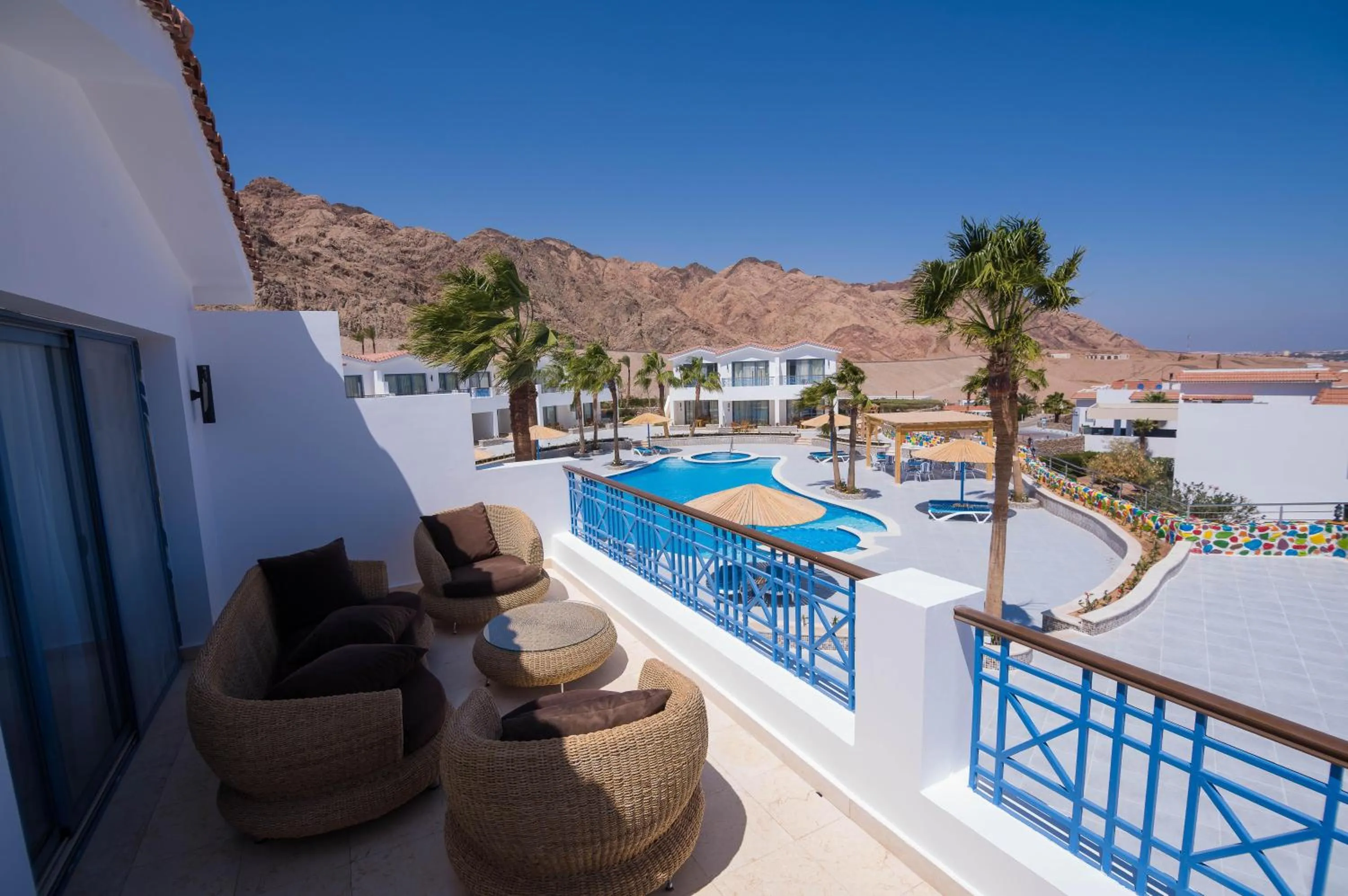 Photo of the whole room in Ecotel Dahab Bay View Resort