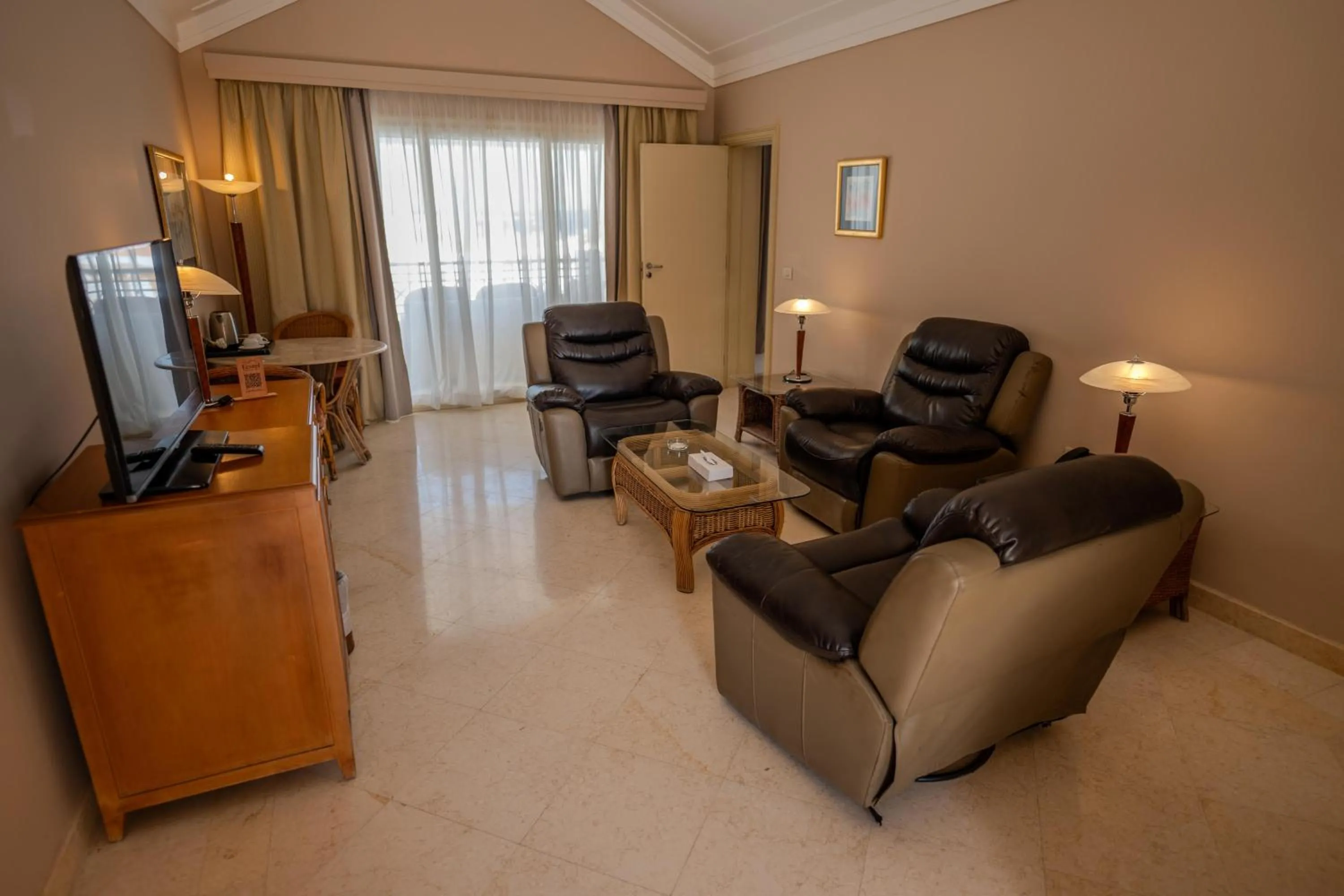 Photo of the whole room in Ecotel Dahab Bay View Resort